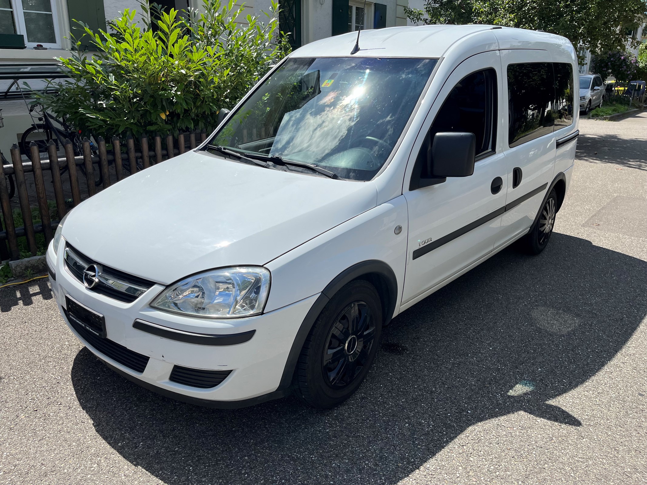 OPEL Combo 1.4 TP (Essentia)