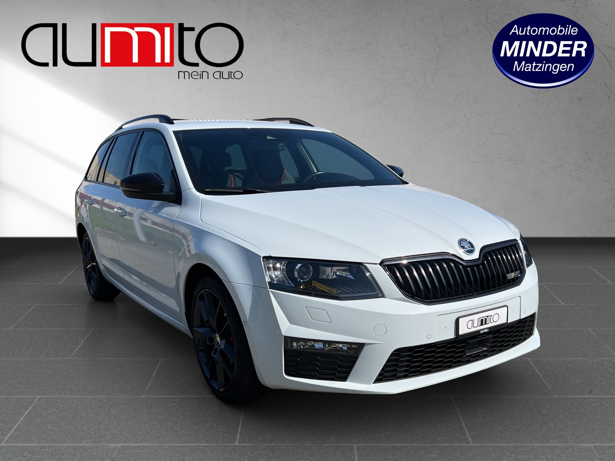 SKODA Octavia Combi 2.0 TSI RS DSG