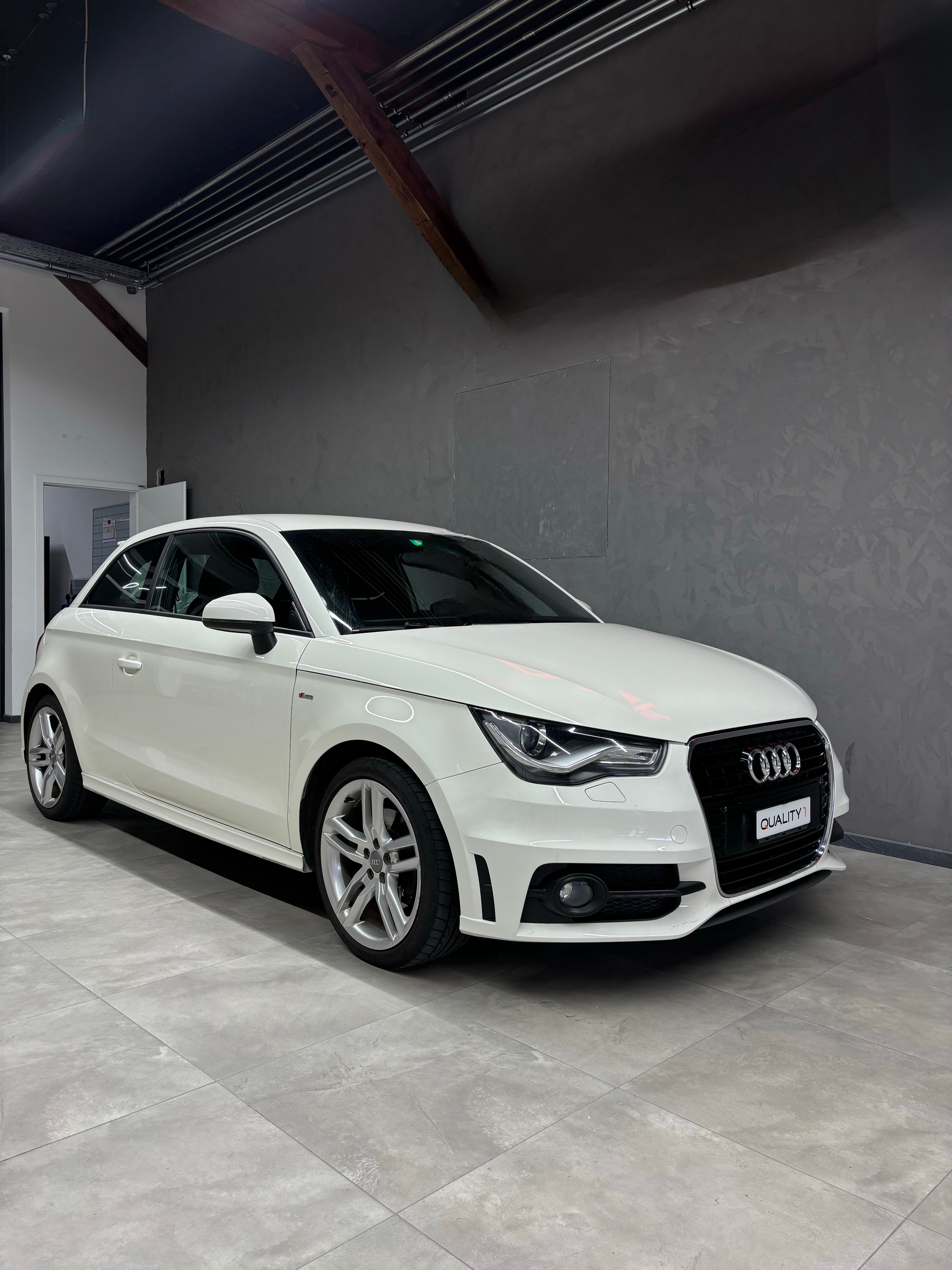 AUDI A1 1.4 TFSI Ambition S-tronic