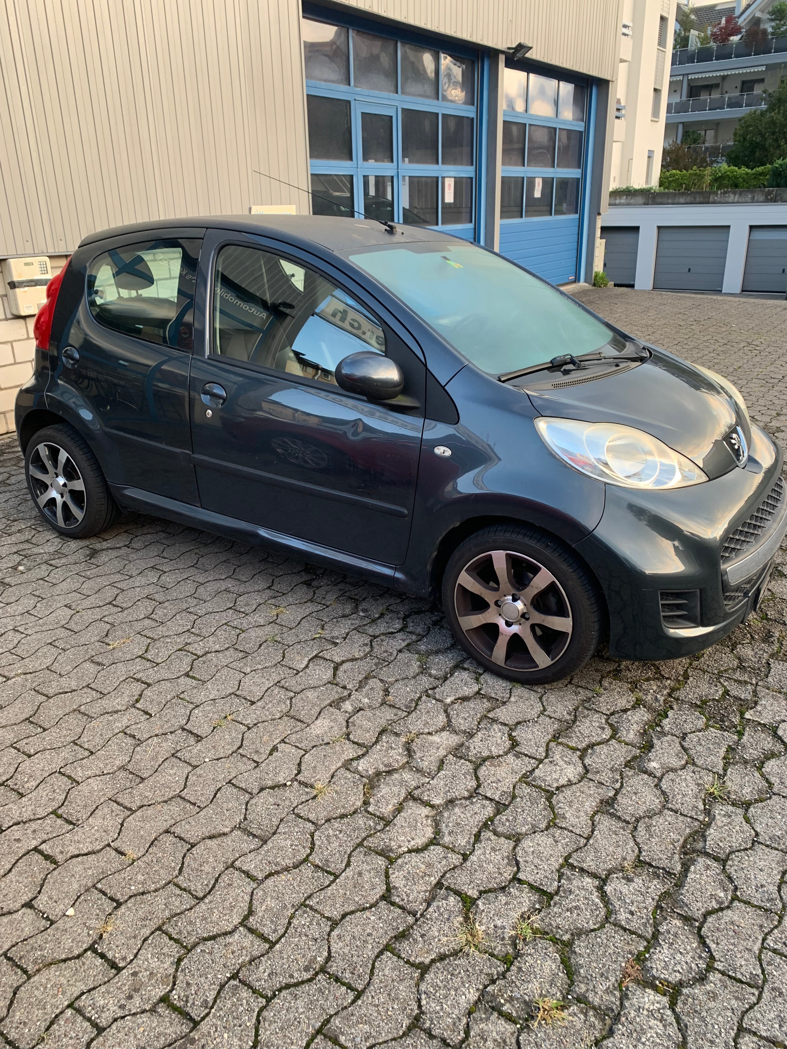 PEUGEOT 107 1.0 Trendy