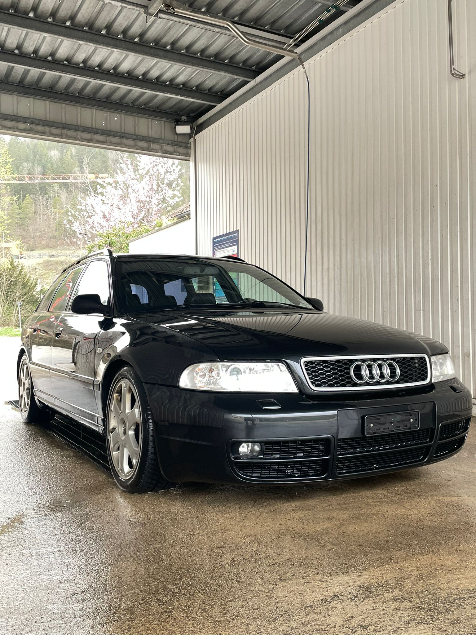 AUDI S4 Avant quattro