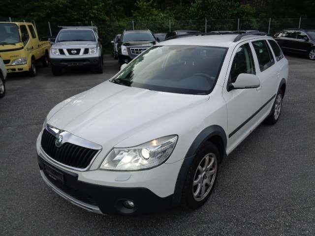 SKODA Octavia Combi 2.0 TDI Scout 4x4