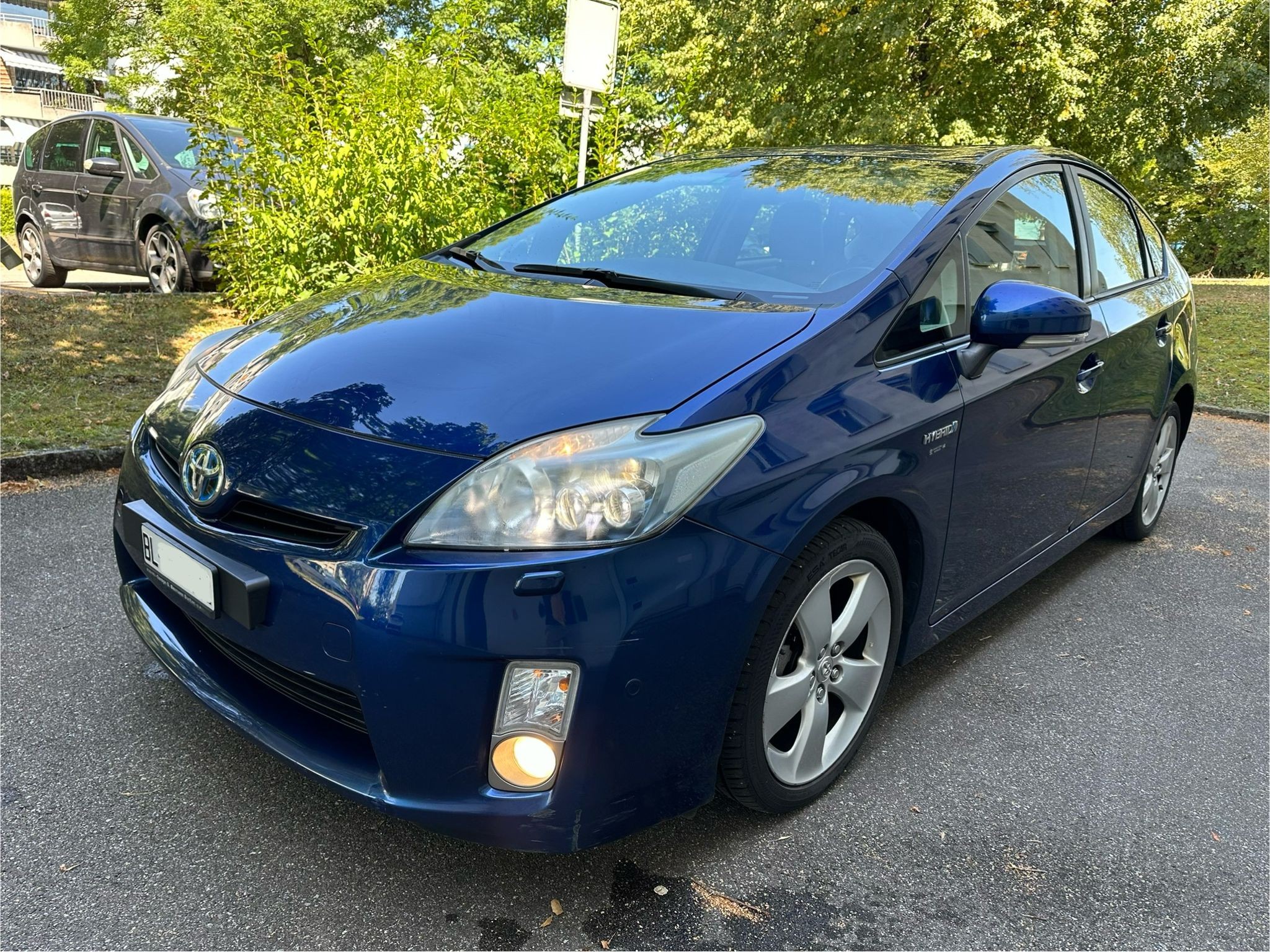 TOYOTA Prius 1.8 16V HSD Sol Premium