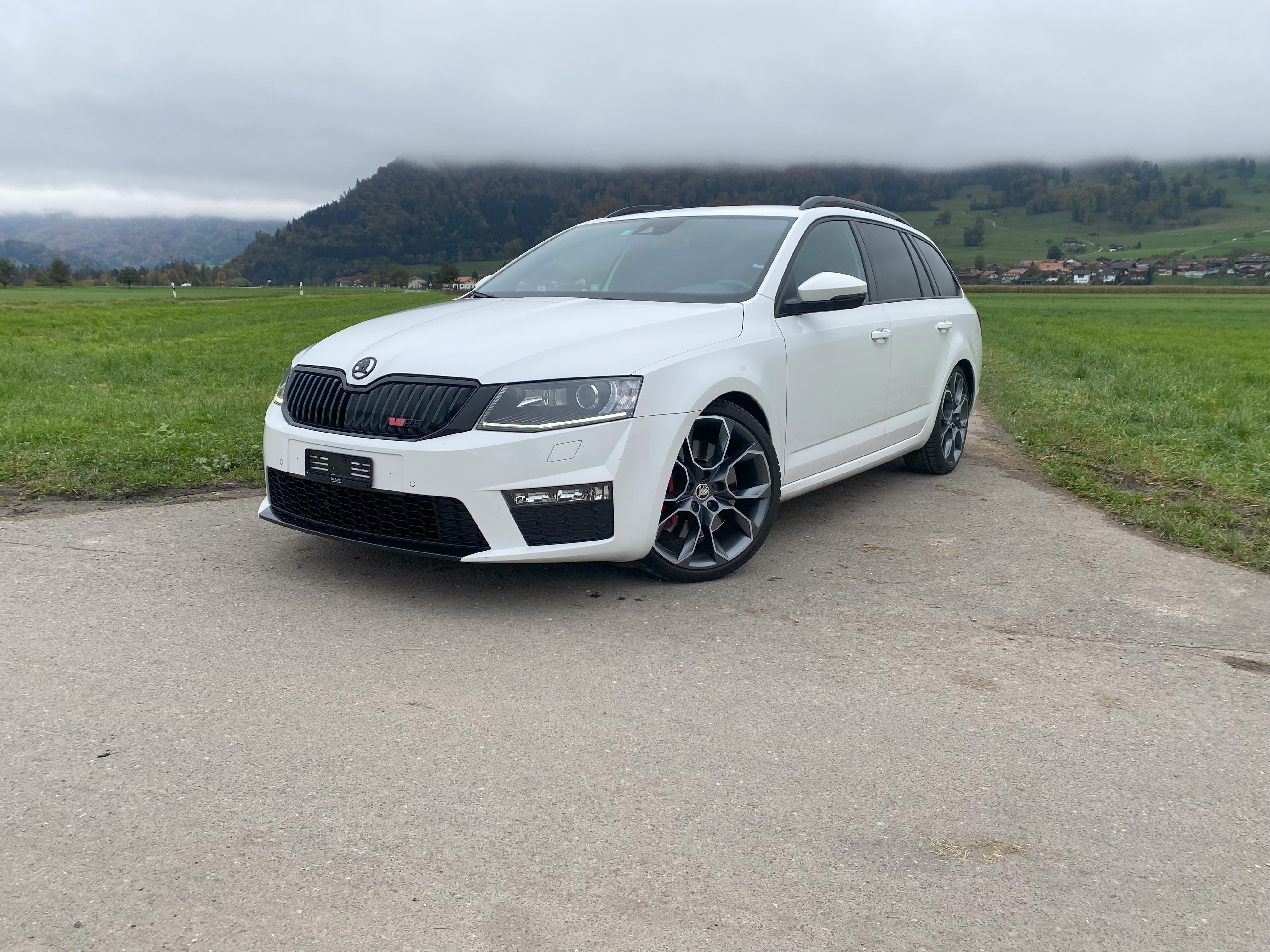 SKODA Octavia Combi 2.0 TSI RS DSG