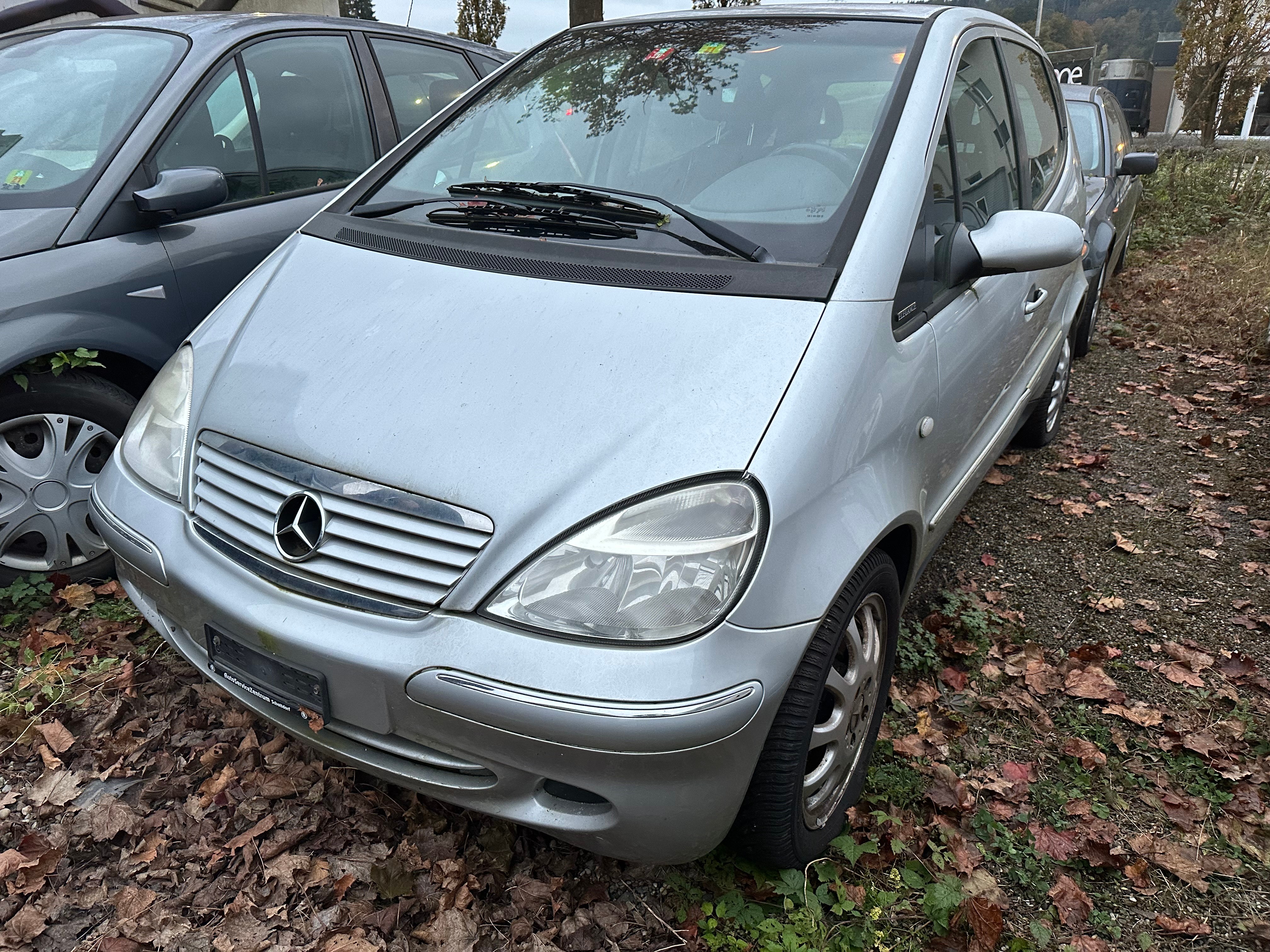 MERCEDES-BENZ A 190 L Avantgarde