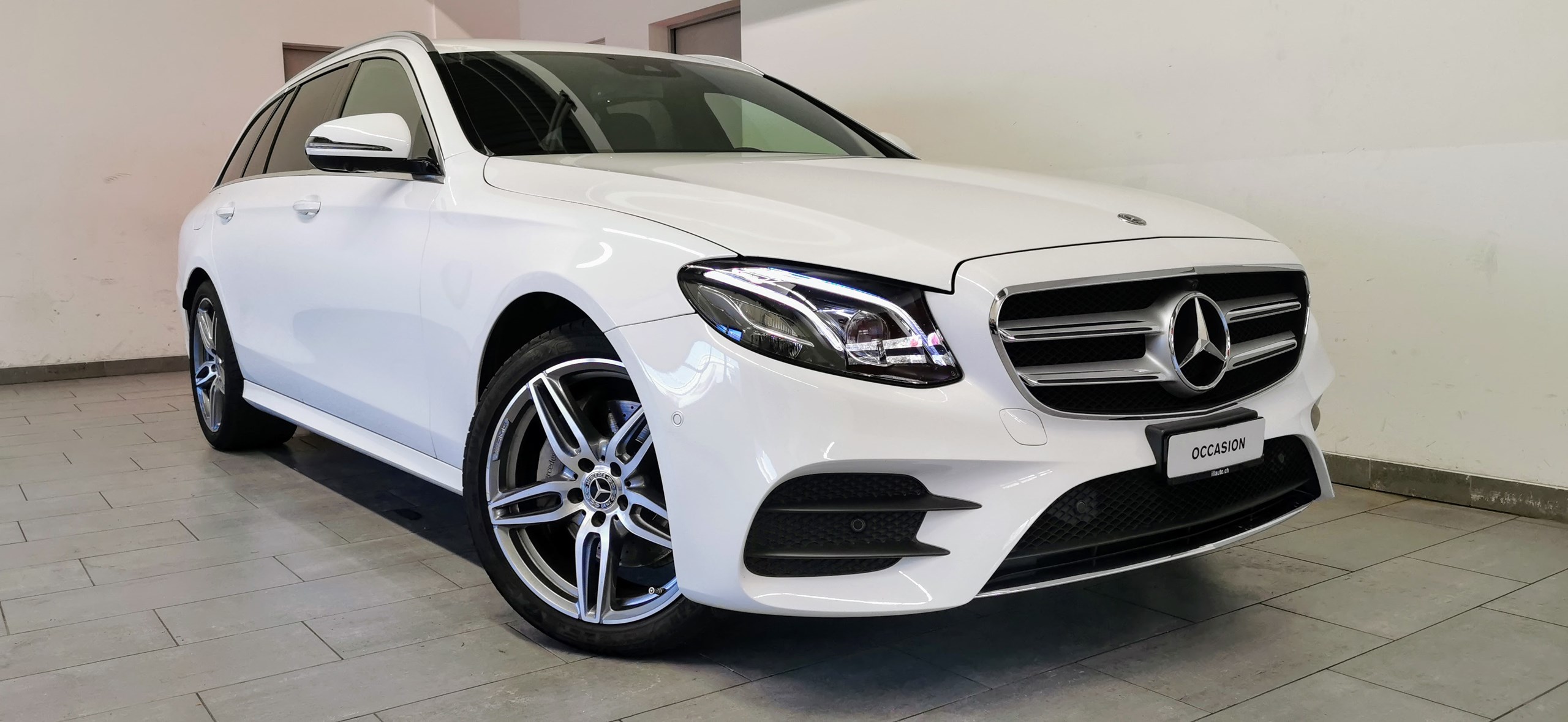 MERCEDES-BENZ E 250 AMG Line 9G-Tronic