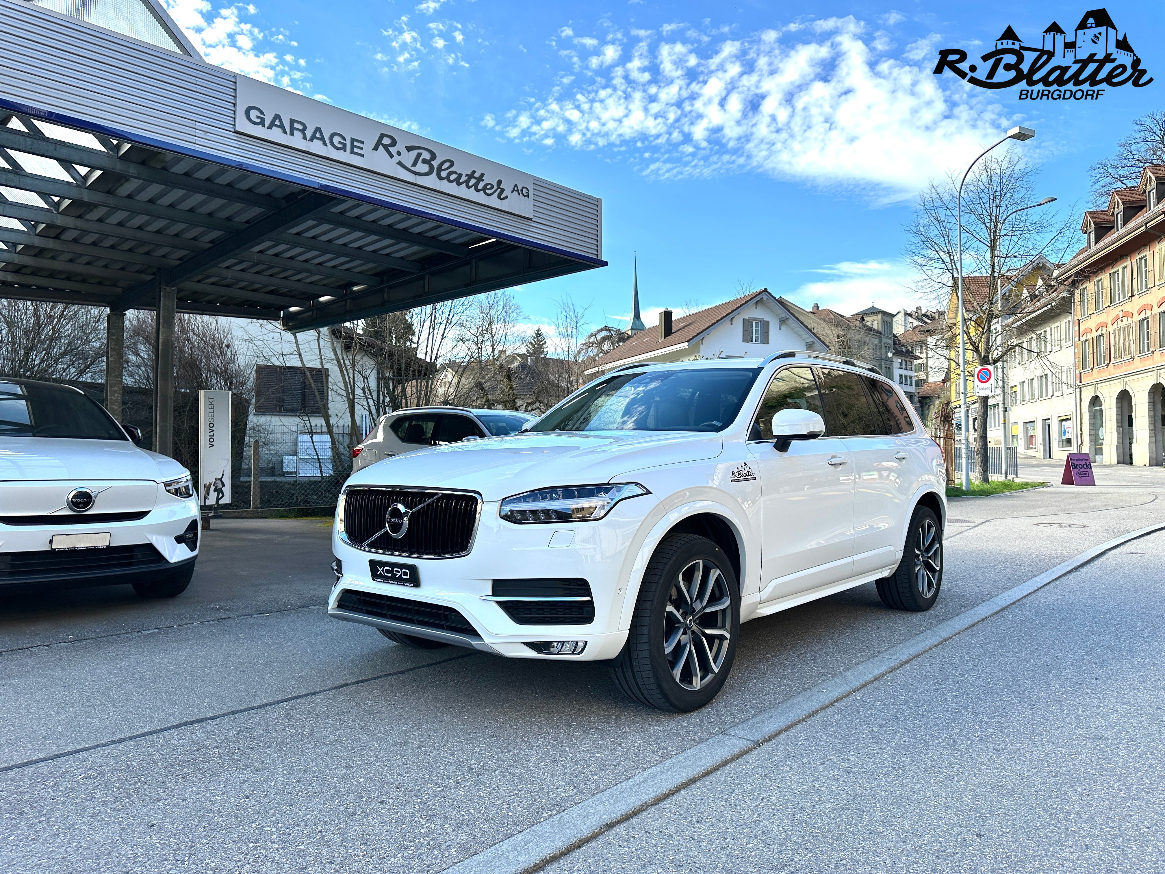 VOLVO XC90 D5 AWD Momentum Geartronic