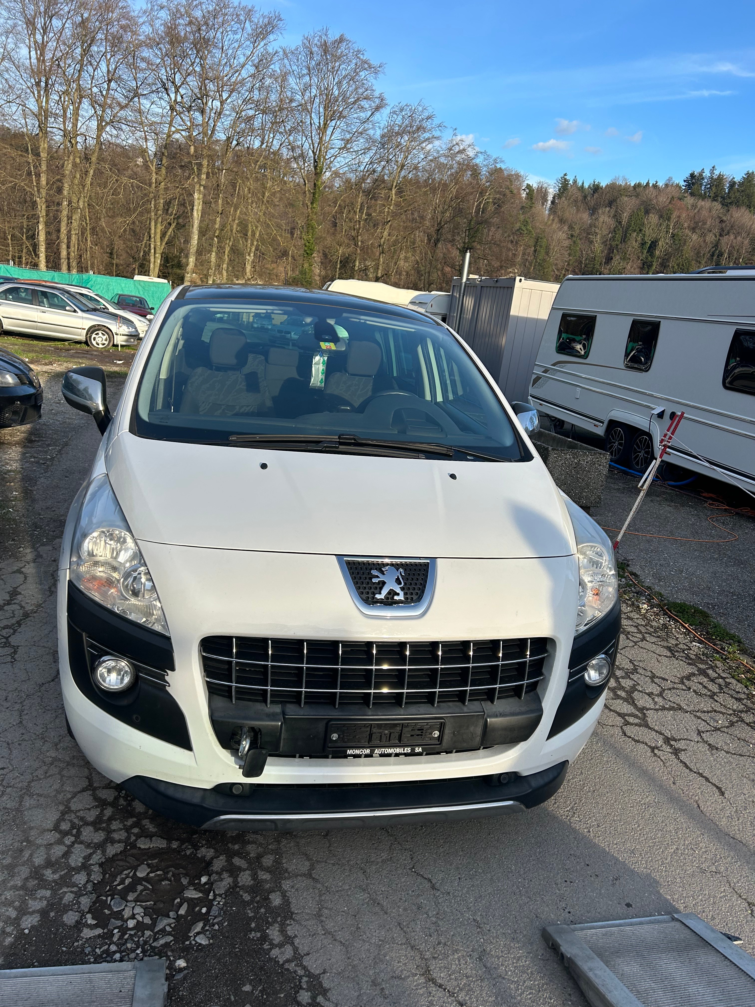 PEUGEOT 3008 1.6 16V T R.Garros Tiptronic