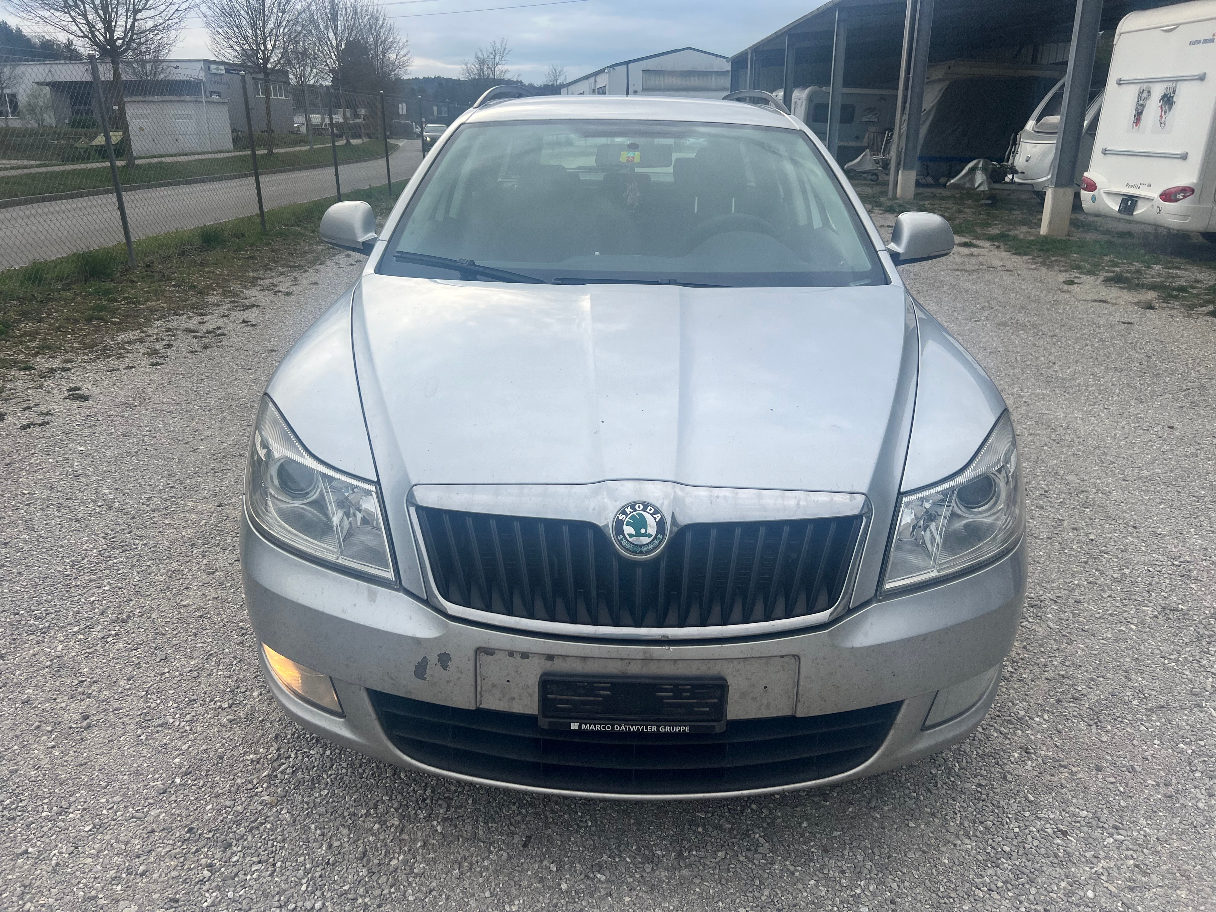 SKODA Octavia Combi 2.0 TDI Elegance DSG