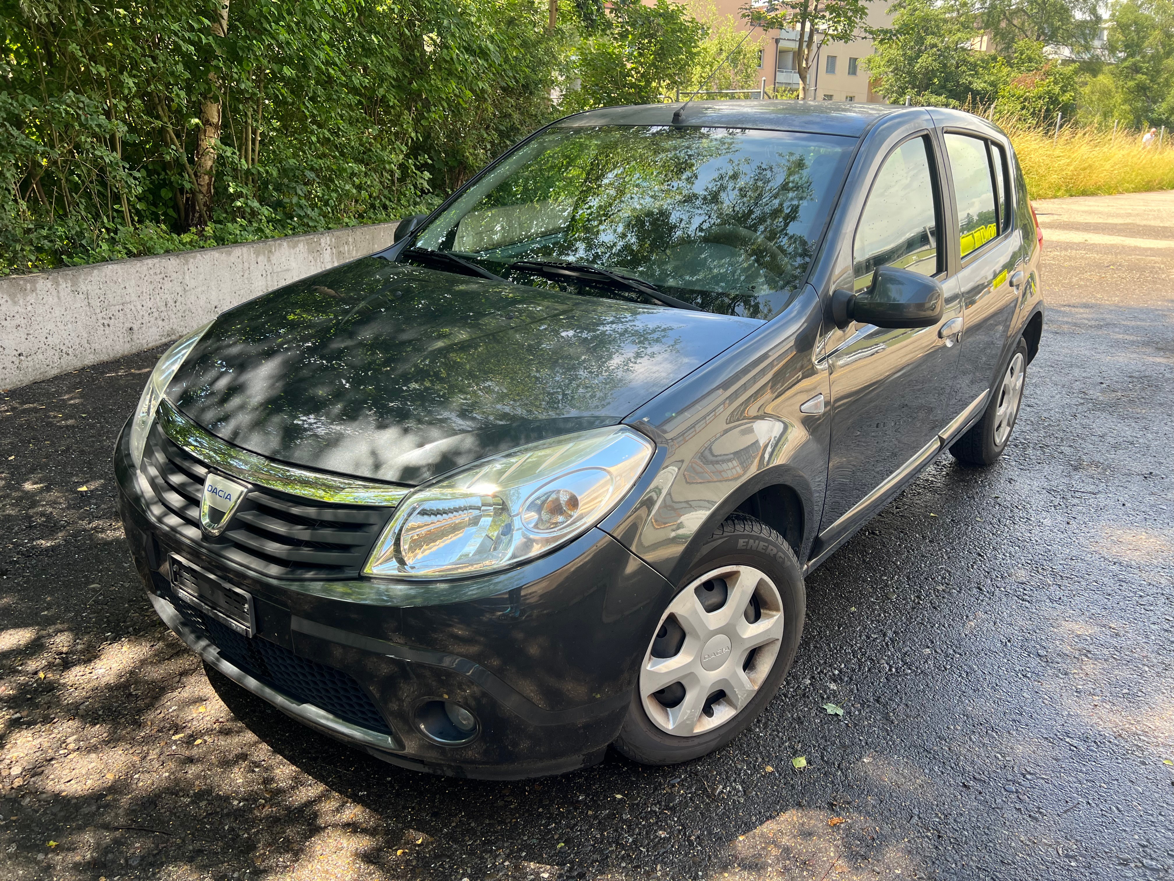 DACIA Sandero 1.6 Lauréate