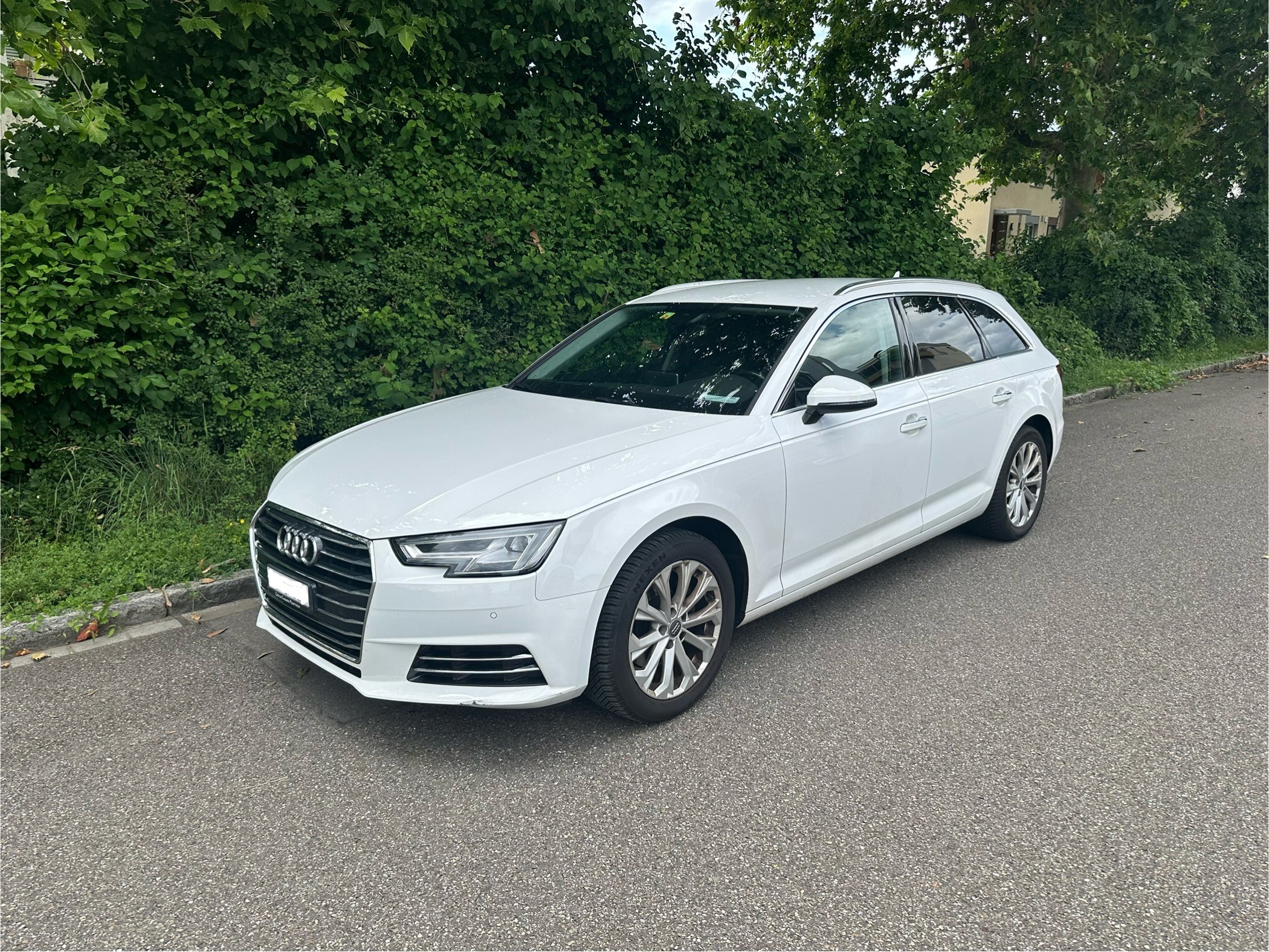 AUDI A4 Avant 2.0 TDI Design S-tronic