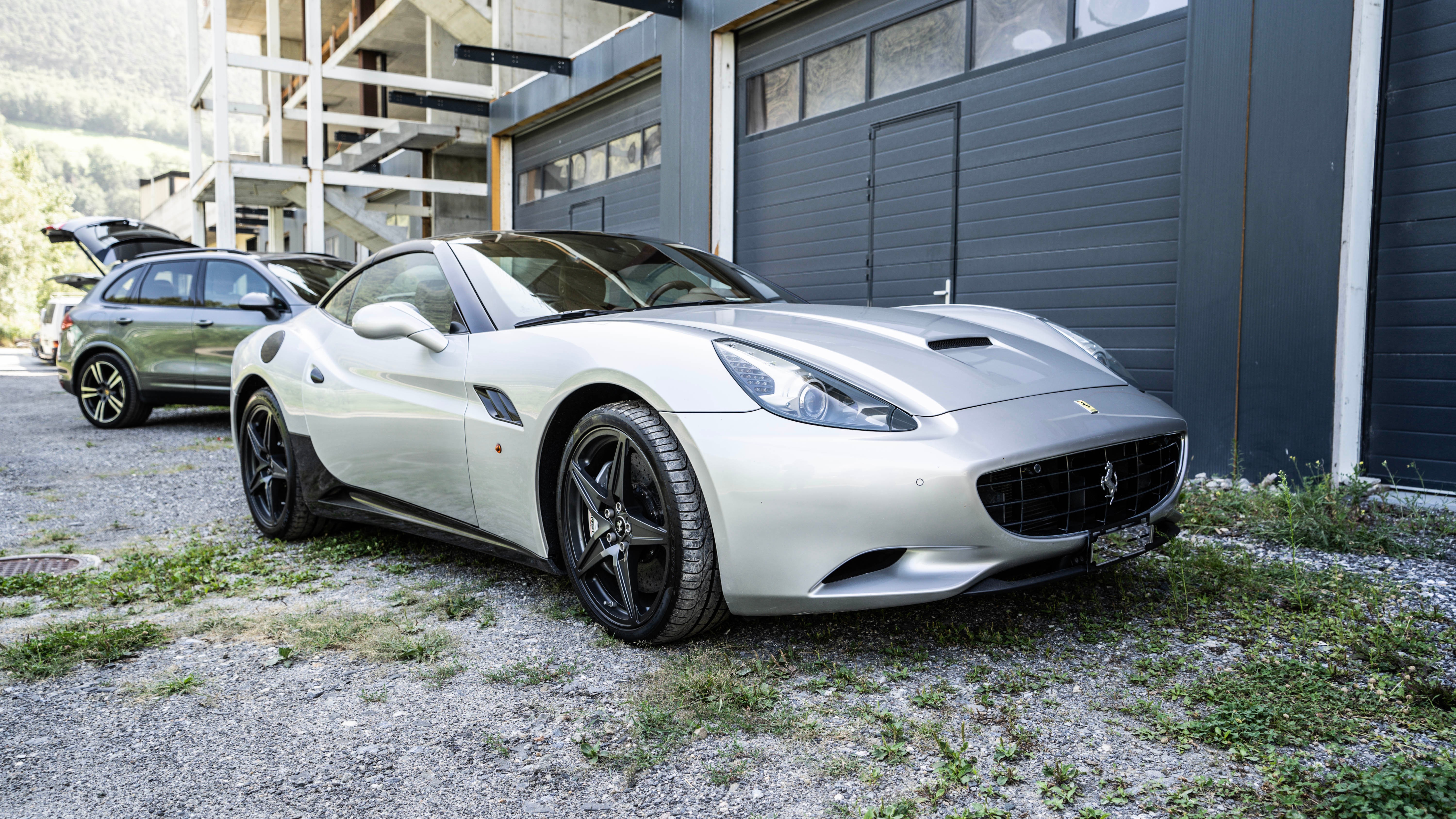 FERRARI California 4.3 V8 ***Vollausstattung, Carbon Edition, frisch ab Service ***