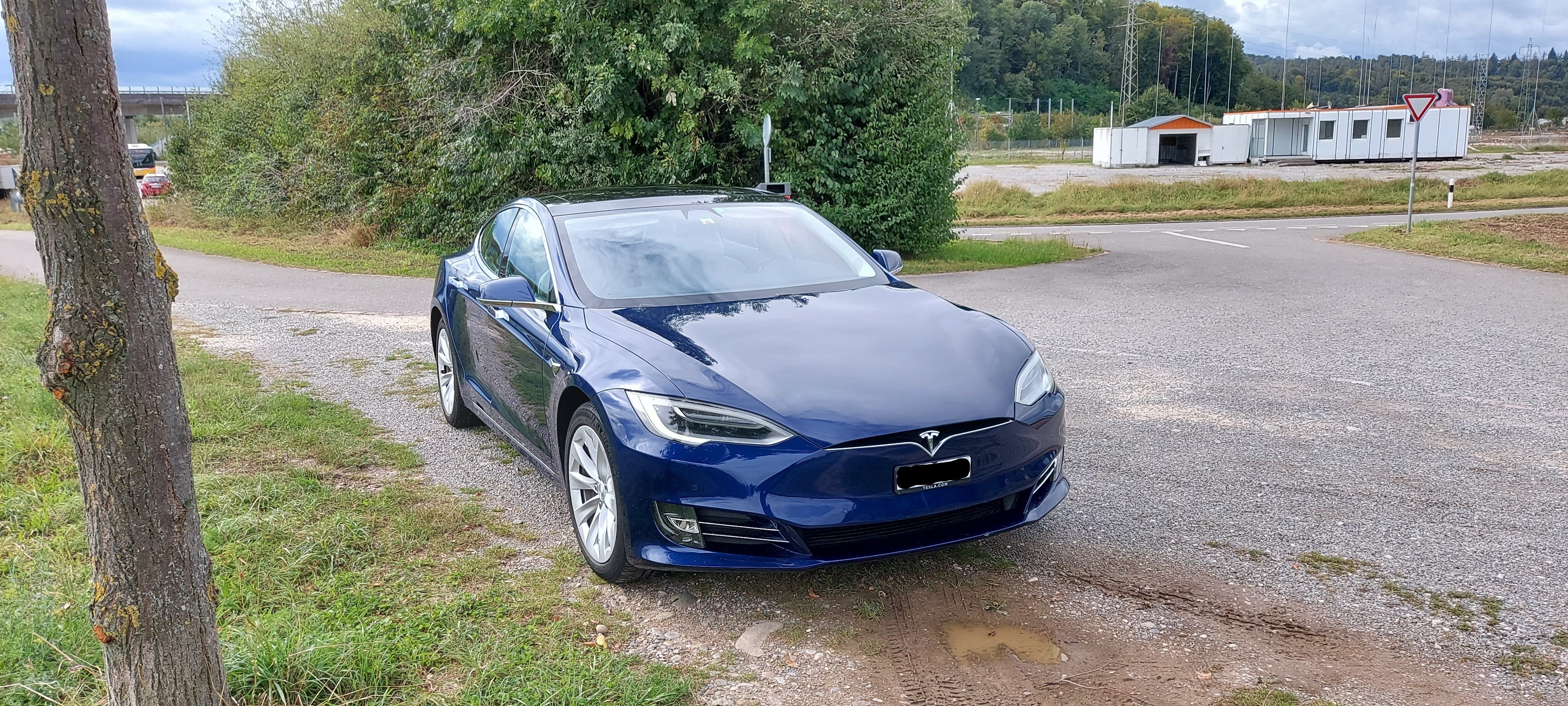 TESLA Model S 100 D