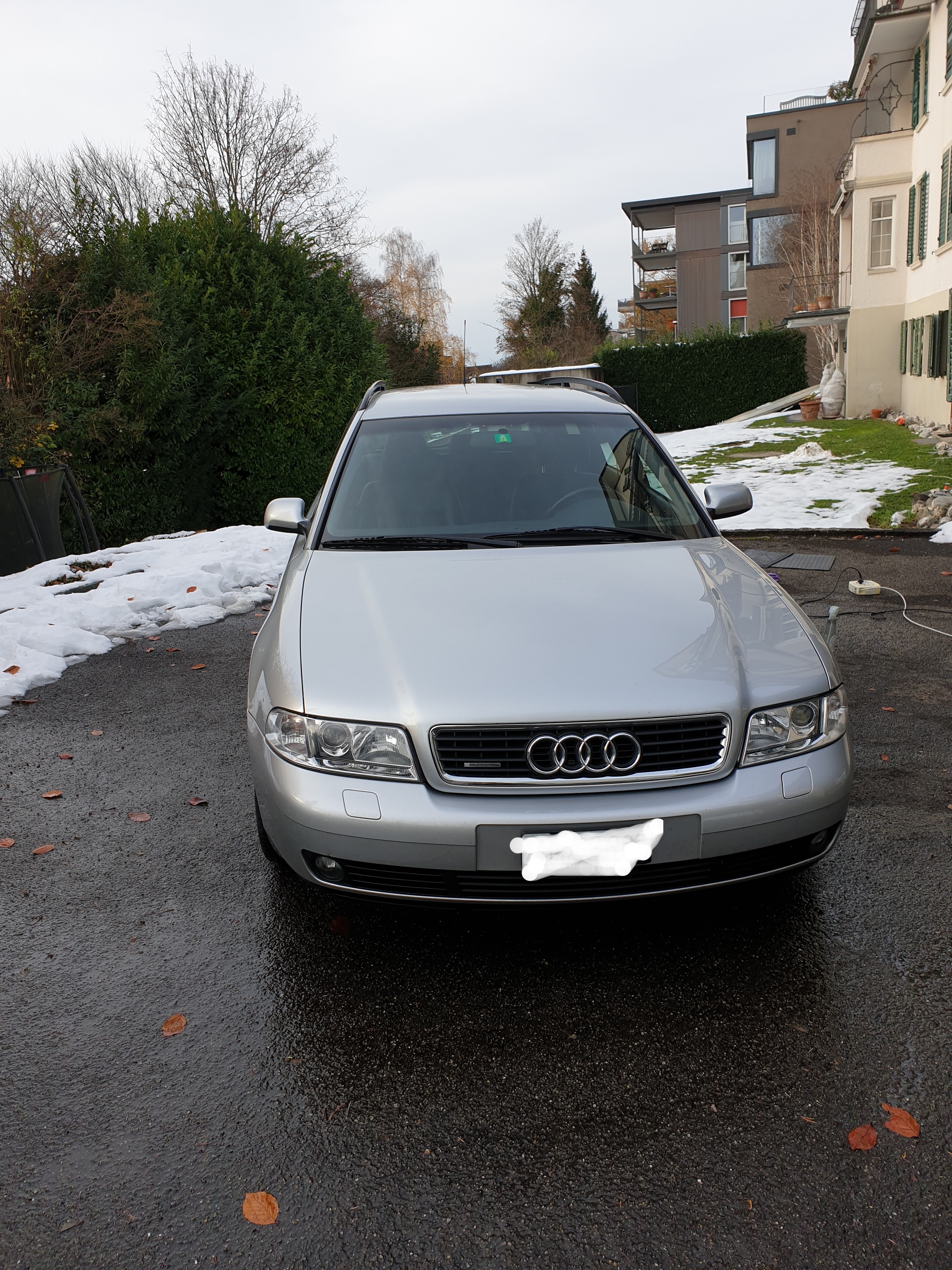 AUDI A4 Avant 2.8 quattro Advance