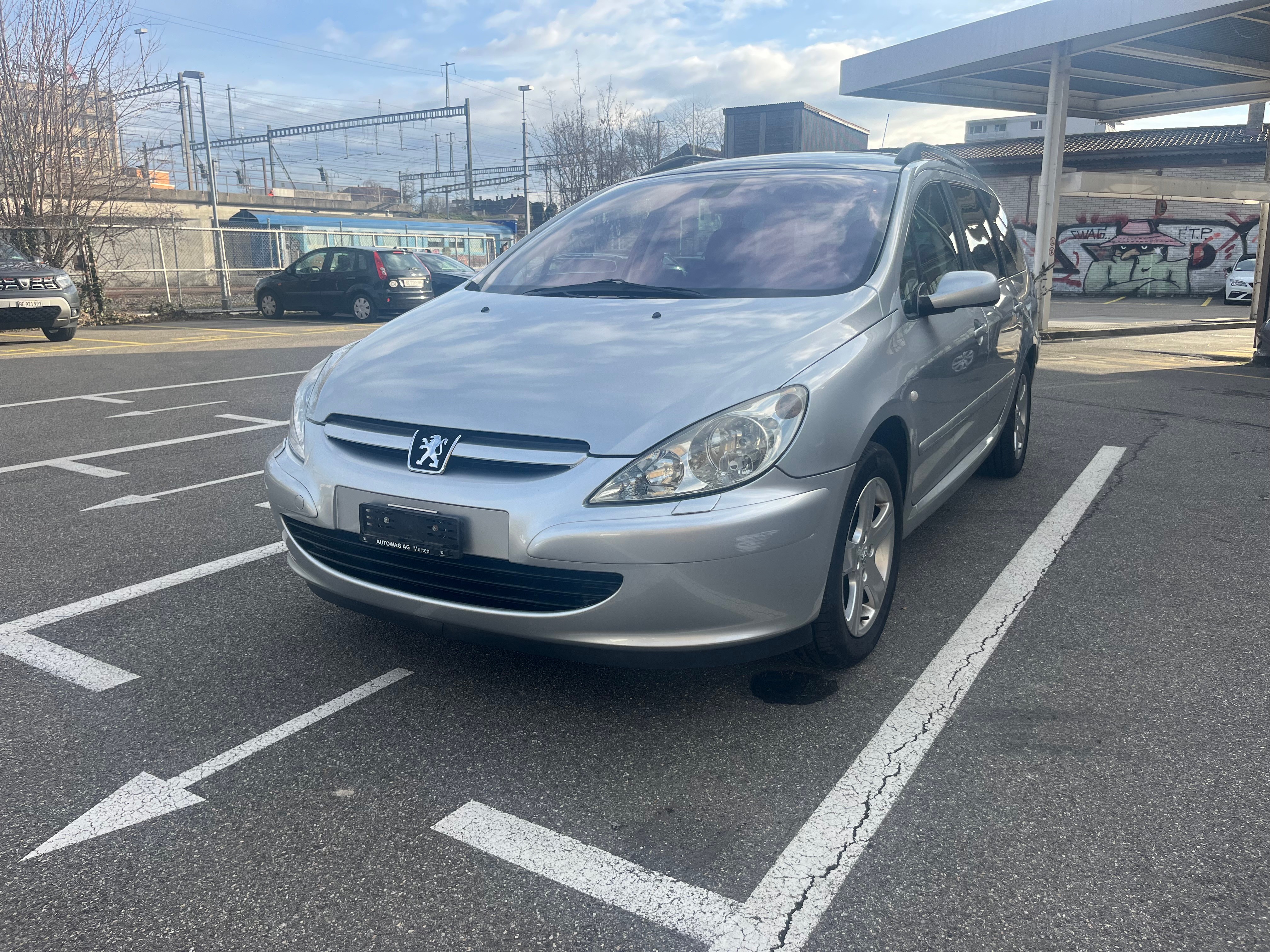 PEUGEOT 307 SW 2.0 16V Black&Silver Edition