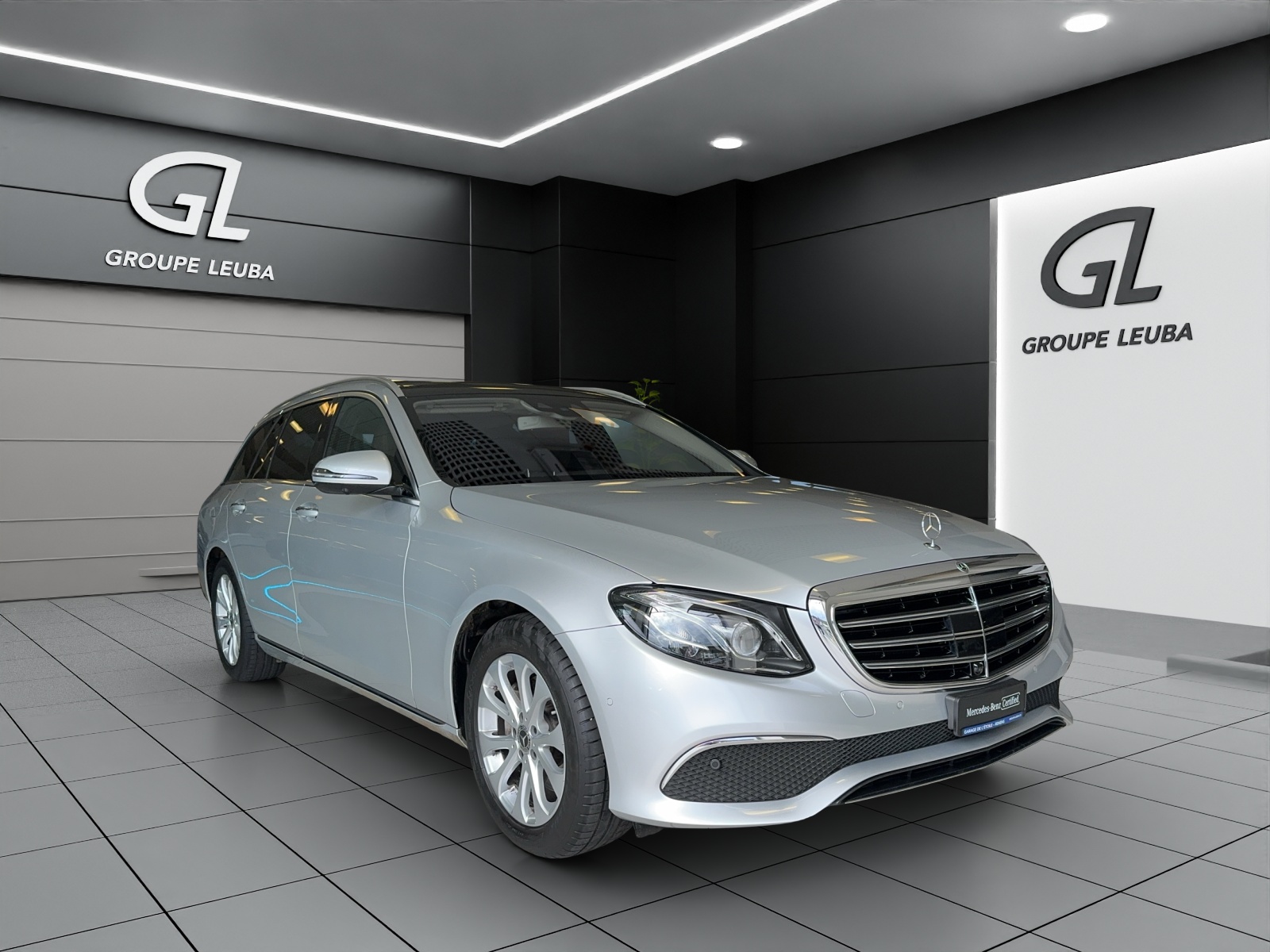 MERCEDES-BENZ E 200 Exclusive 4 Matic