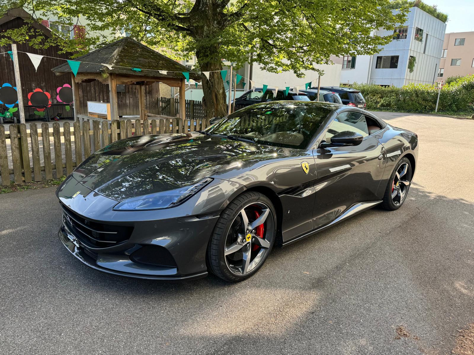 FERRARI Portofino M