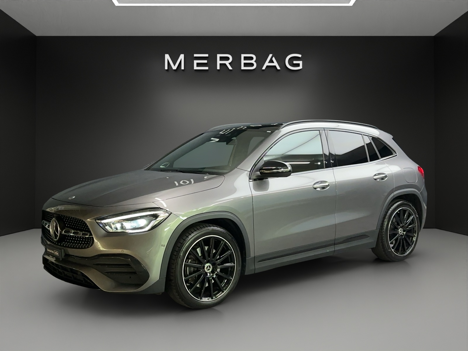 MERCEDES-BENZ GLA 250 AMG Line 4Matic