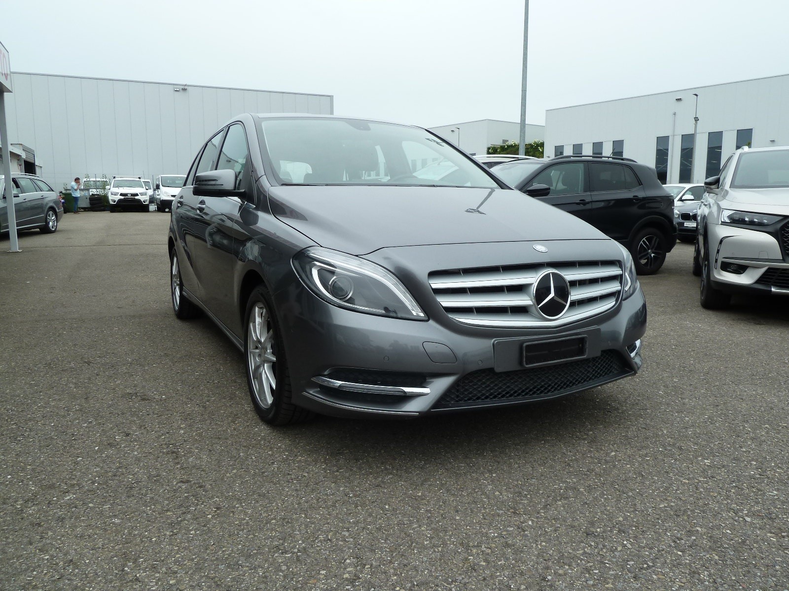 MERCEDES-BENZ B 200 7G-DCT