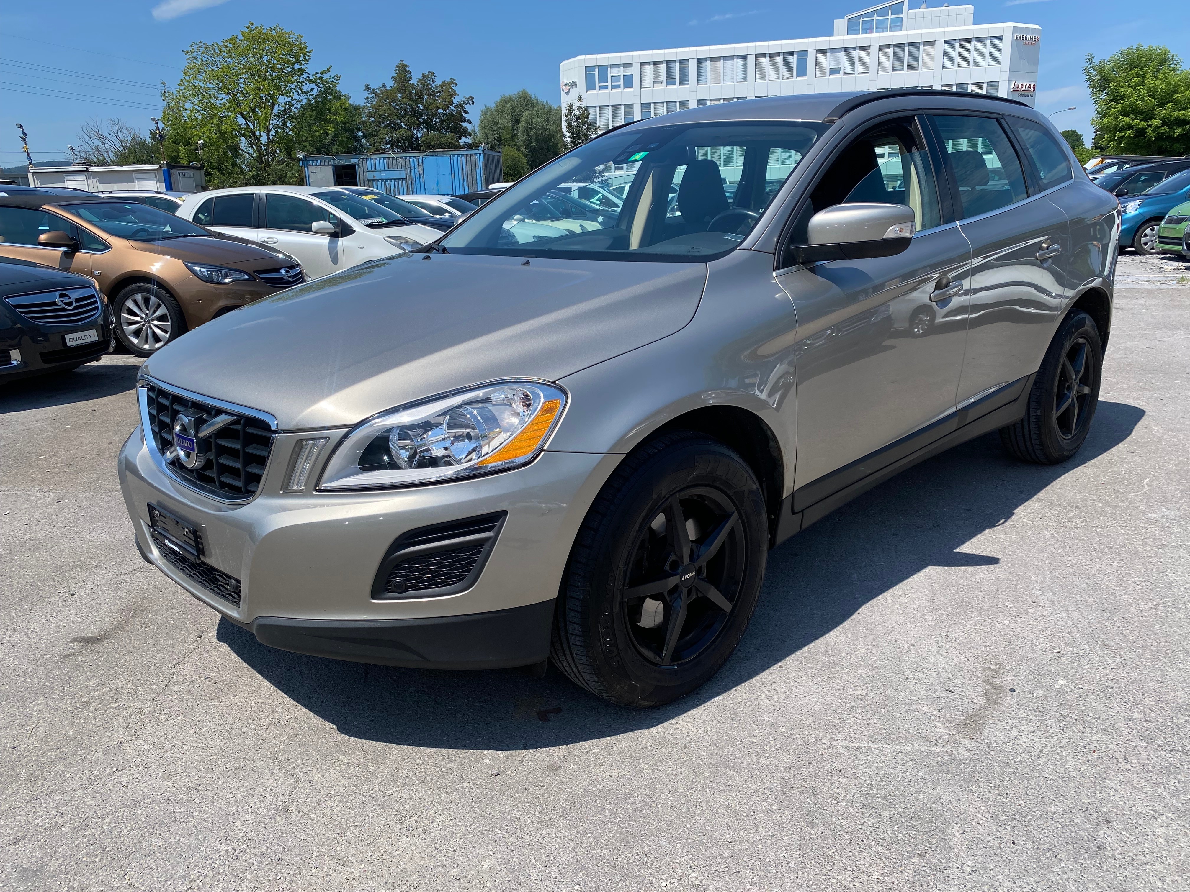 VOLVO XC60 D5 AWD Kinetic Geartronic