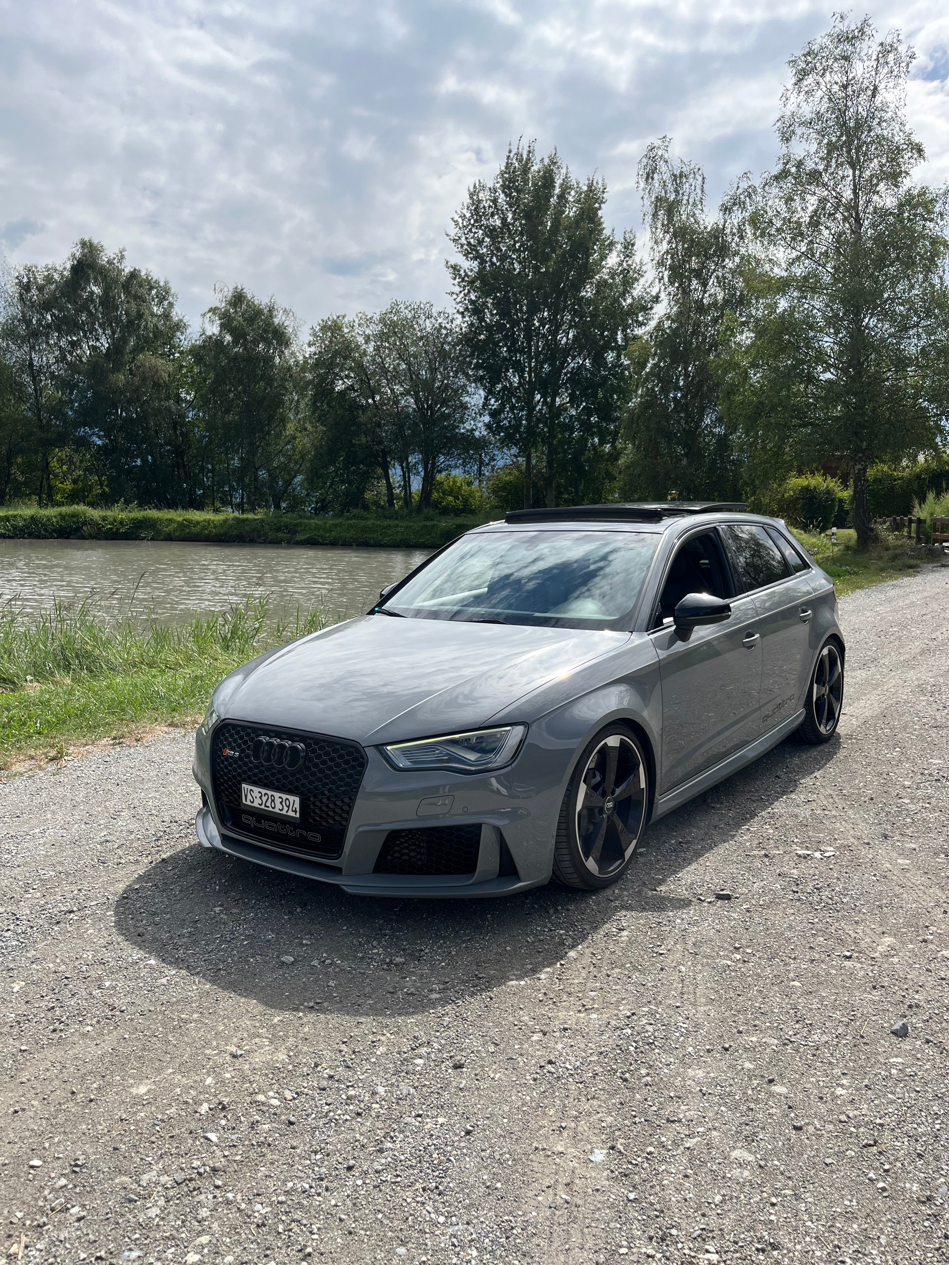 AUDI RS3 2.5 TSI quattro S-tronic