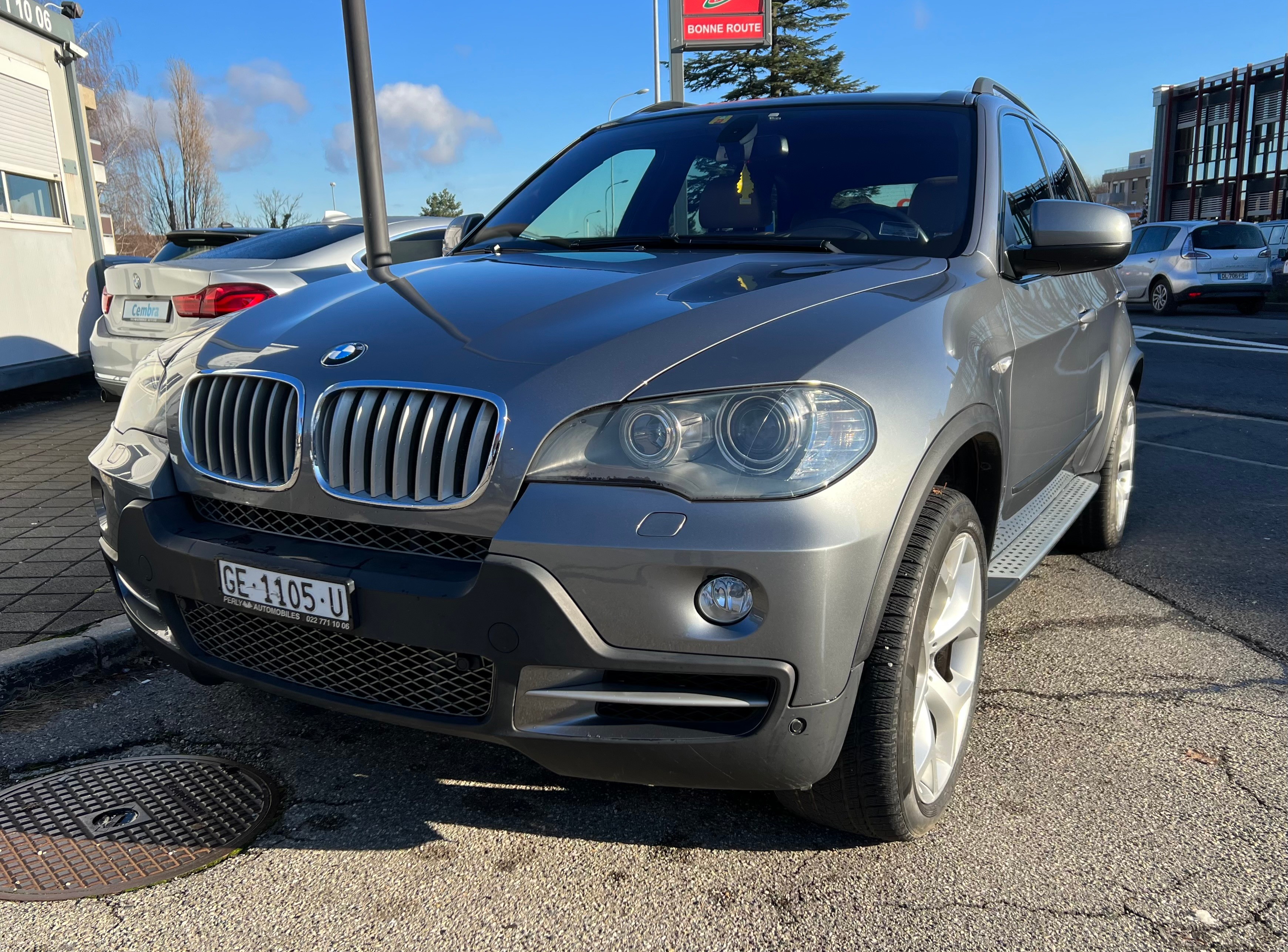 BMW X5 xDrive 48i (4.8i)