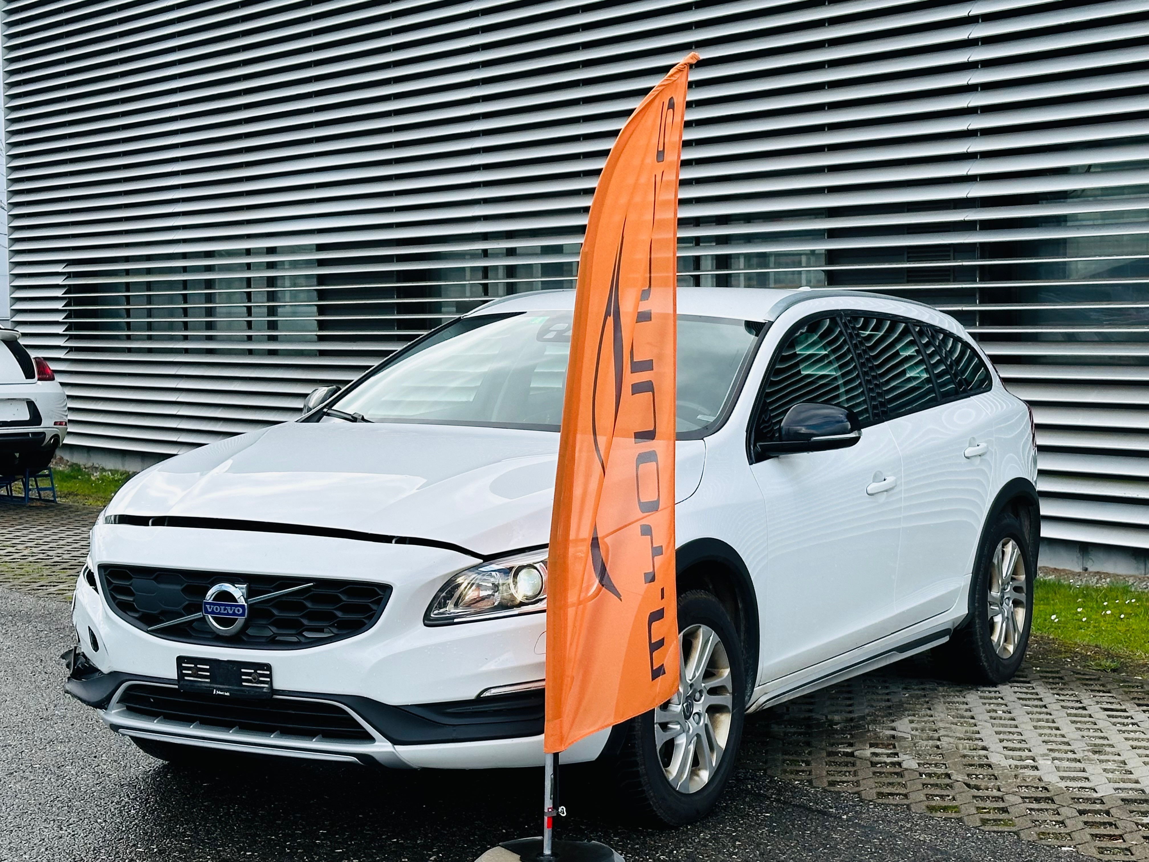 VOLVO V60 Cross Country D4 Kinetic Geartronic