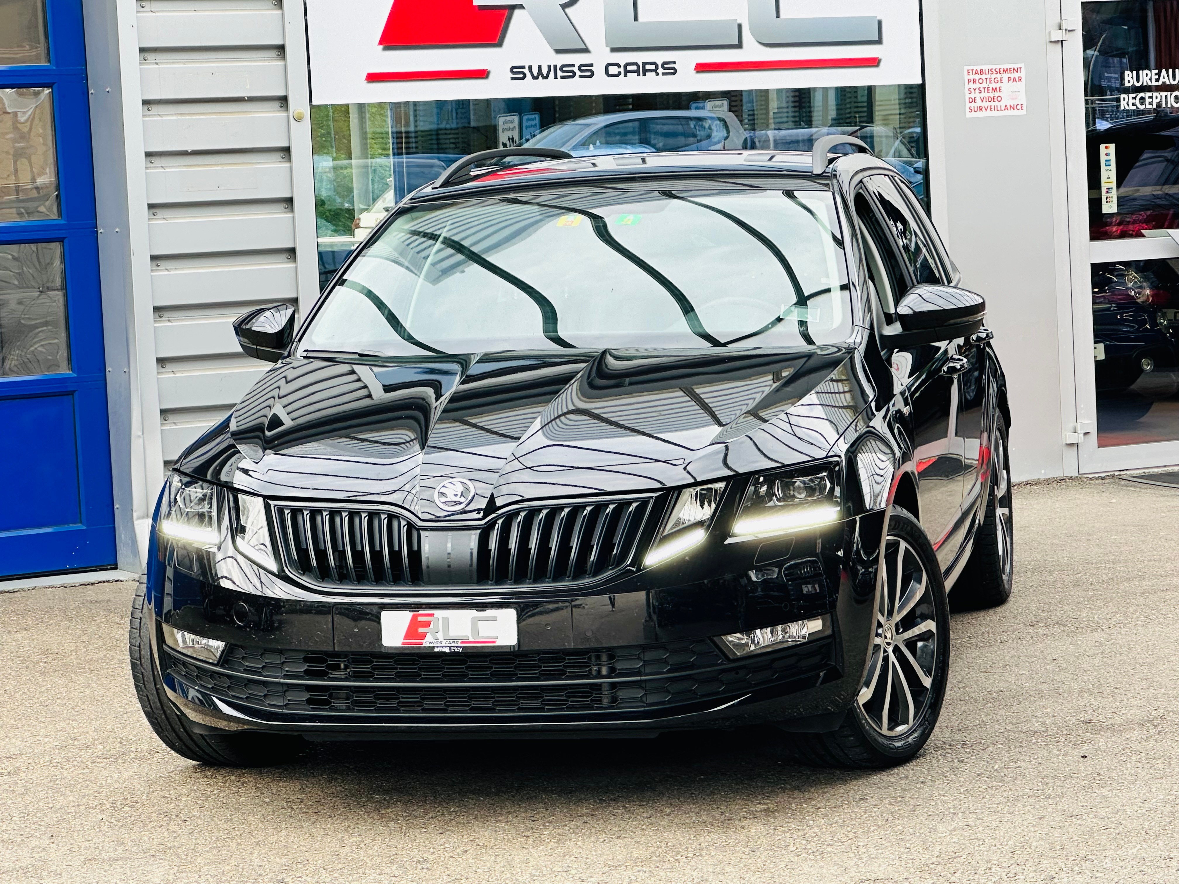 SKODA Octavia Combi 2.0 TSI Soleil 4x4 DSG