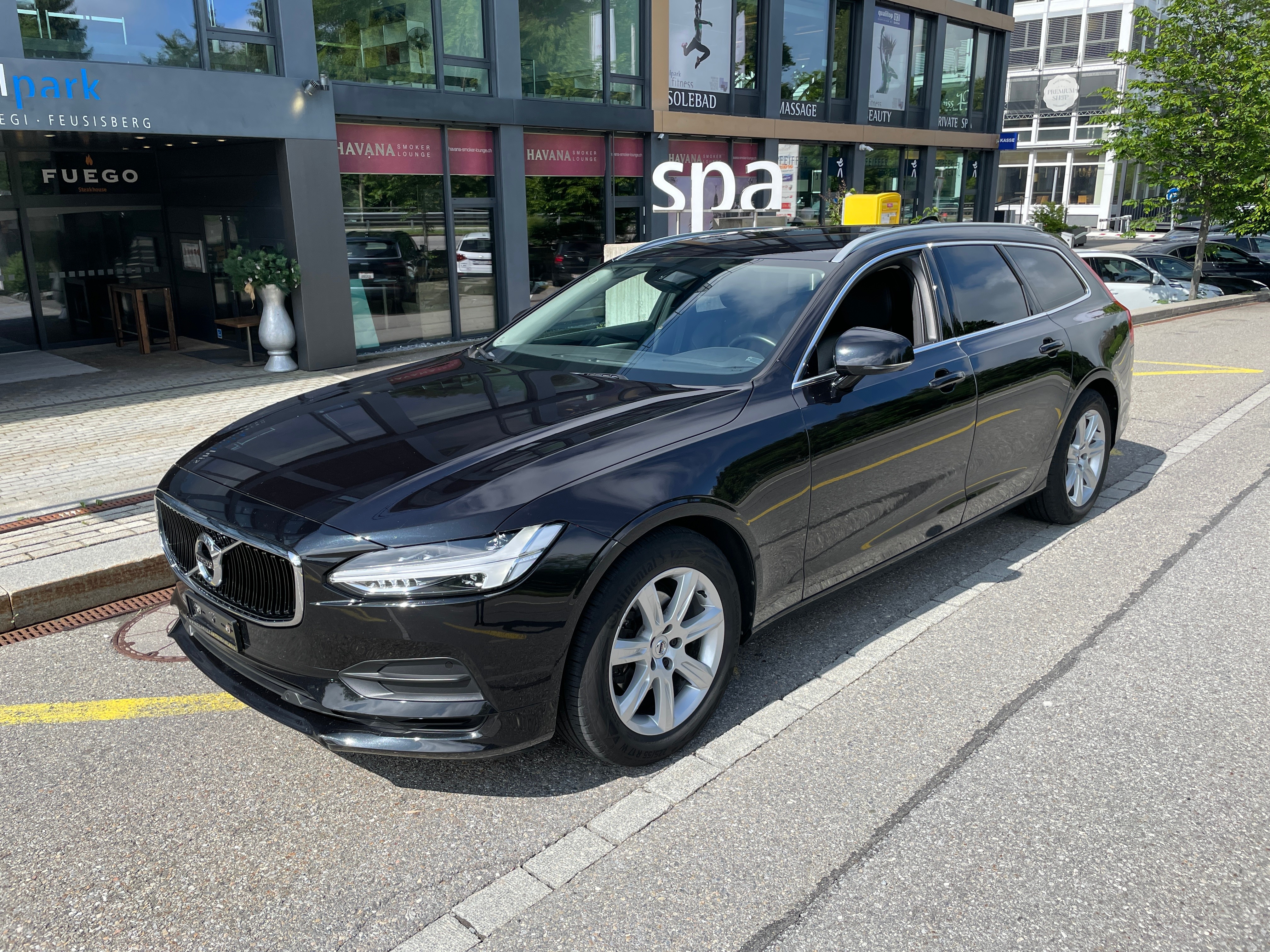 VOLVO V90 D3 AWD Momentum Geartronic