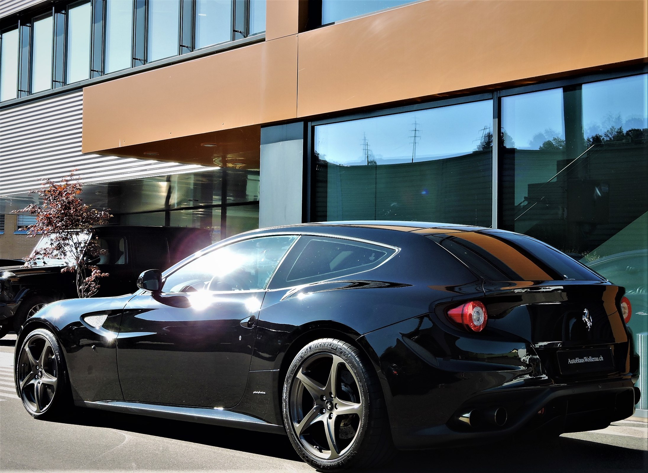 FERRARI FF