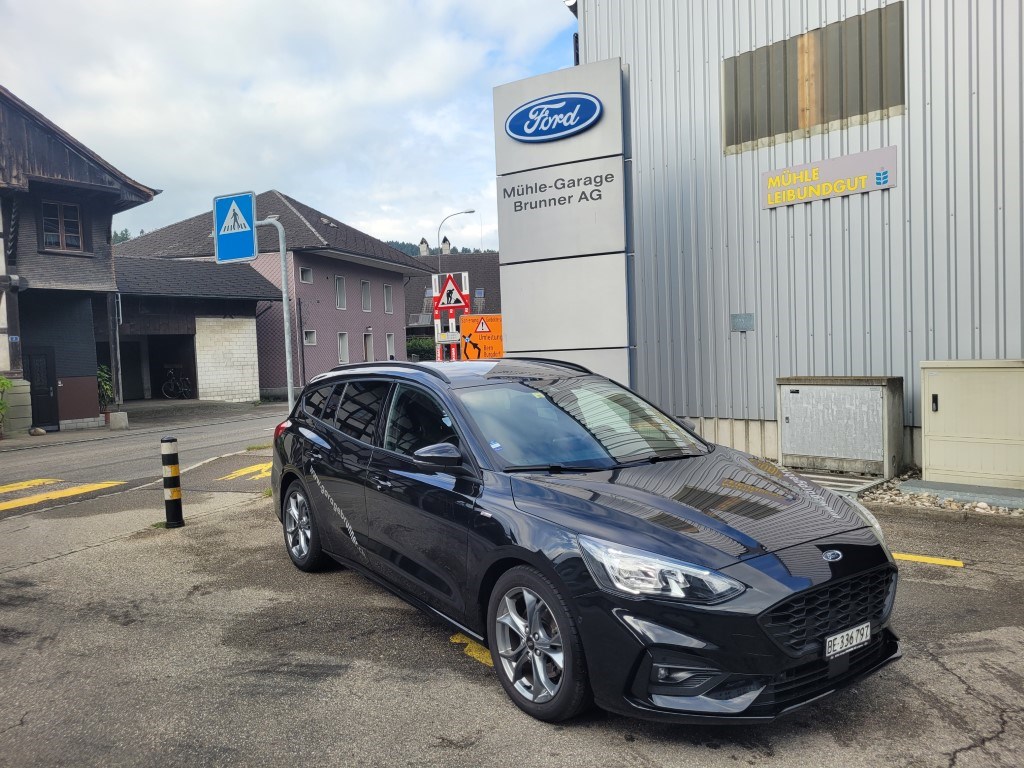 FORD Focus Station Wagon 1.0i EcoB