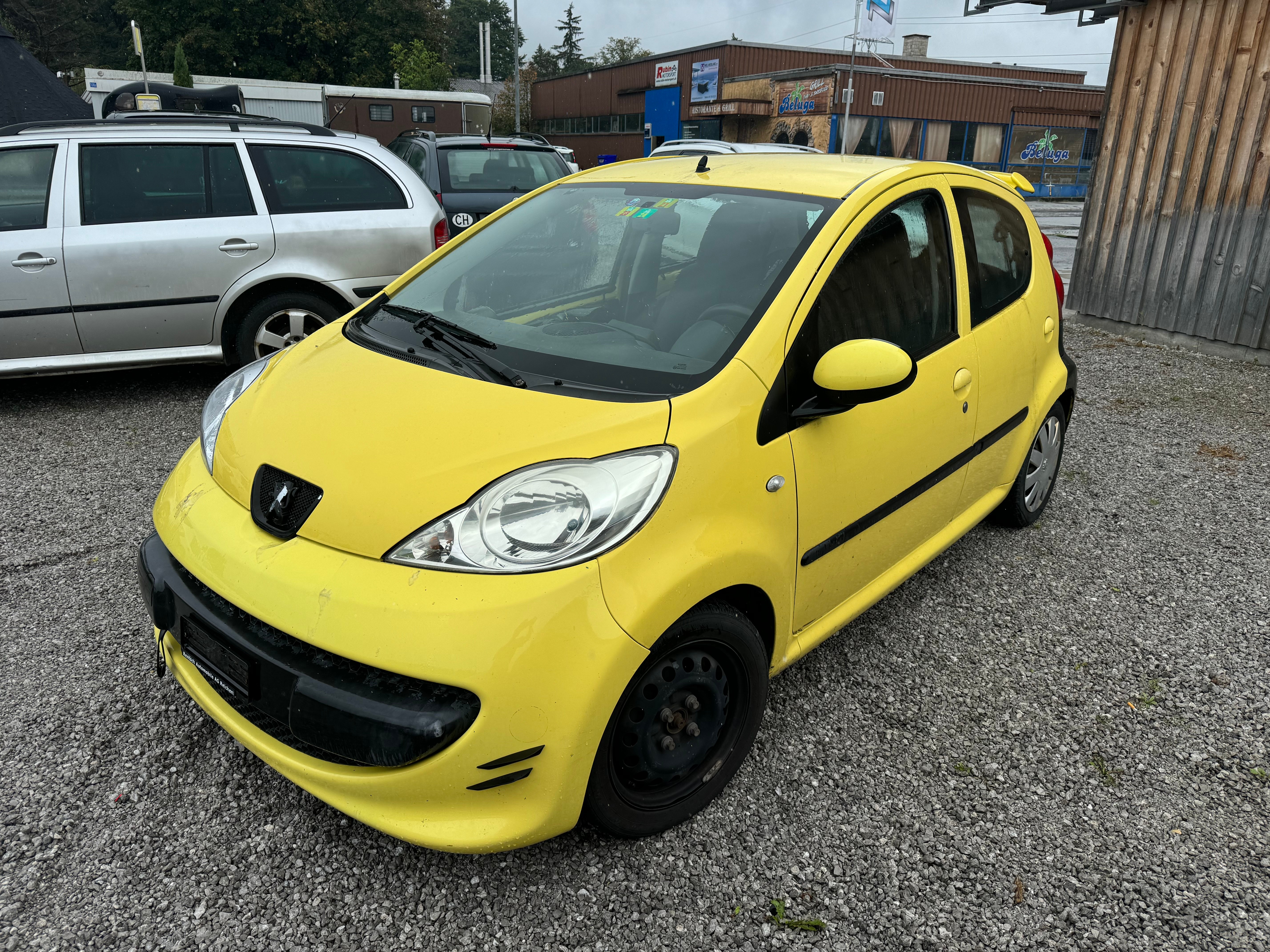 PEUGEOT 107 1.0 Urban