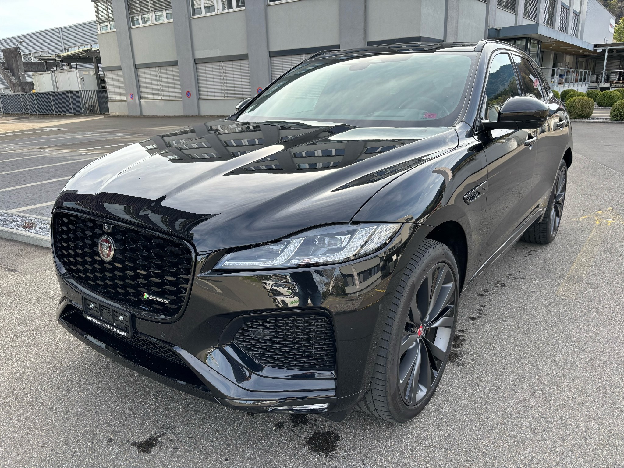 JAGUAR F-Pace 3.0 P400 R-Dynamic MHEV SE AWD