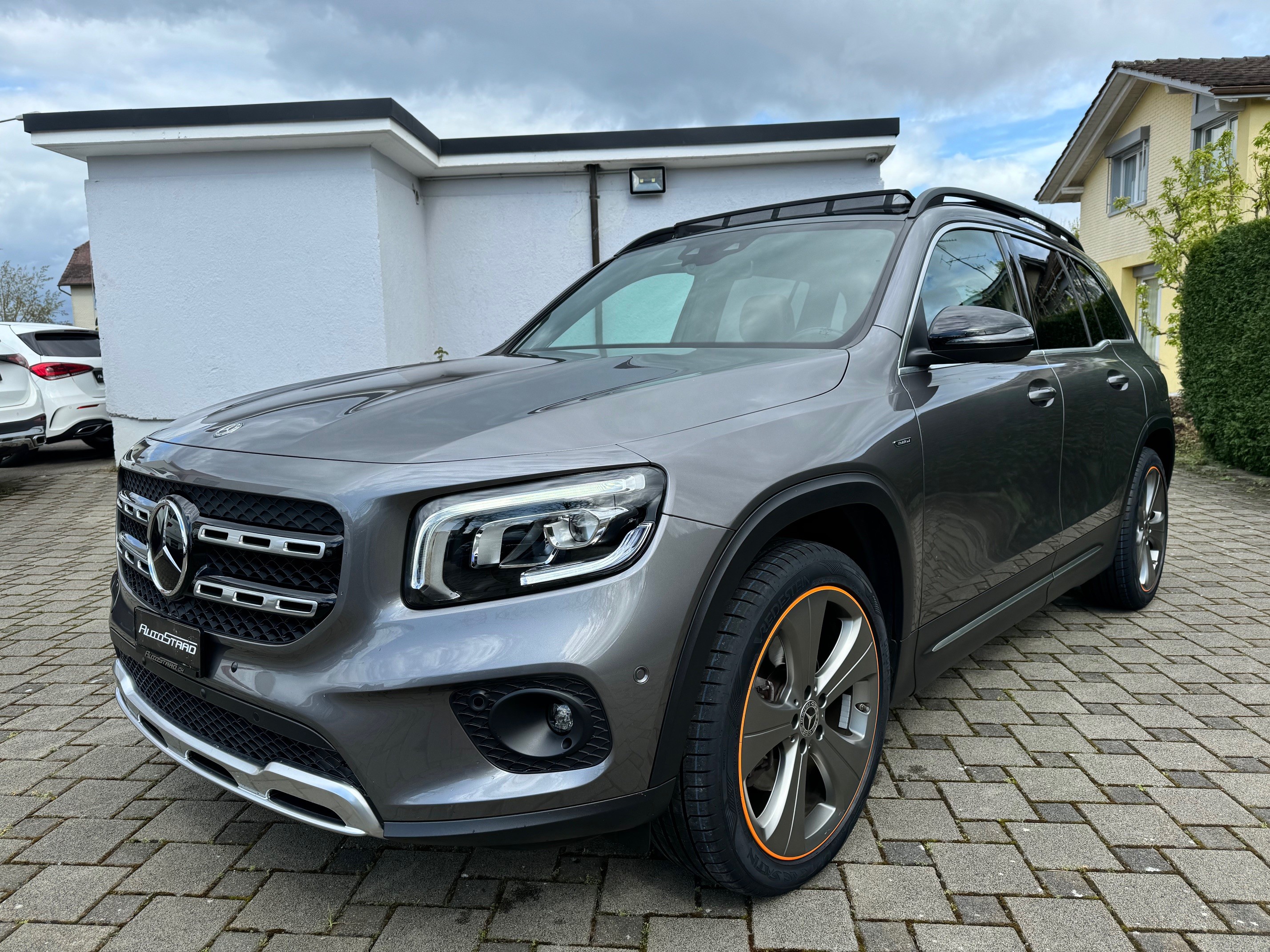 MERCEDES-BENZ GLB 250 4Matic Progressive 8G-Tronic