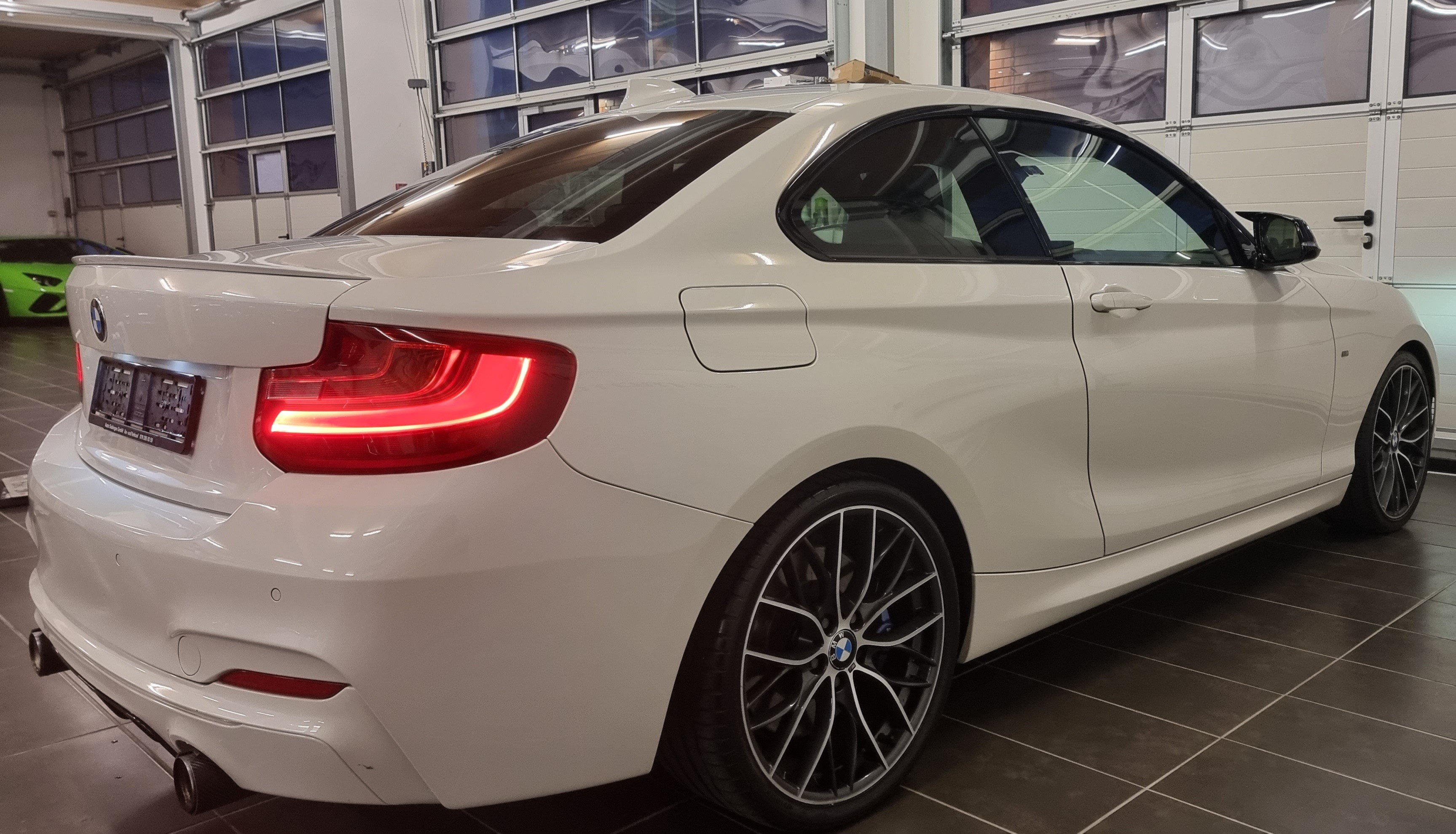 BMW M235i M-PERFORMANCE