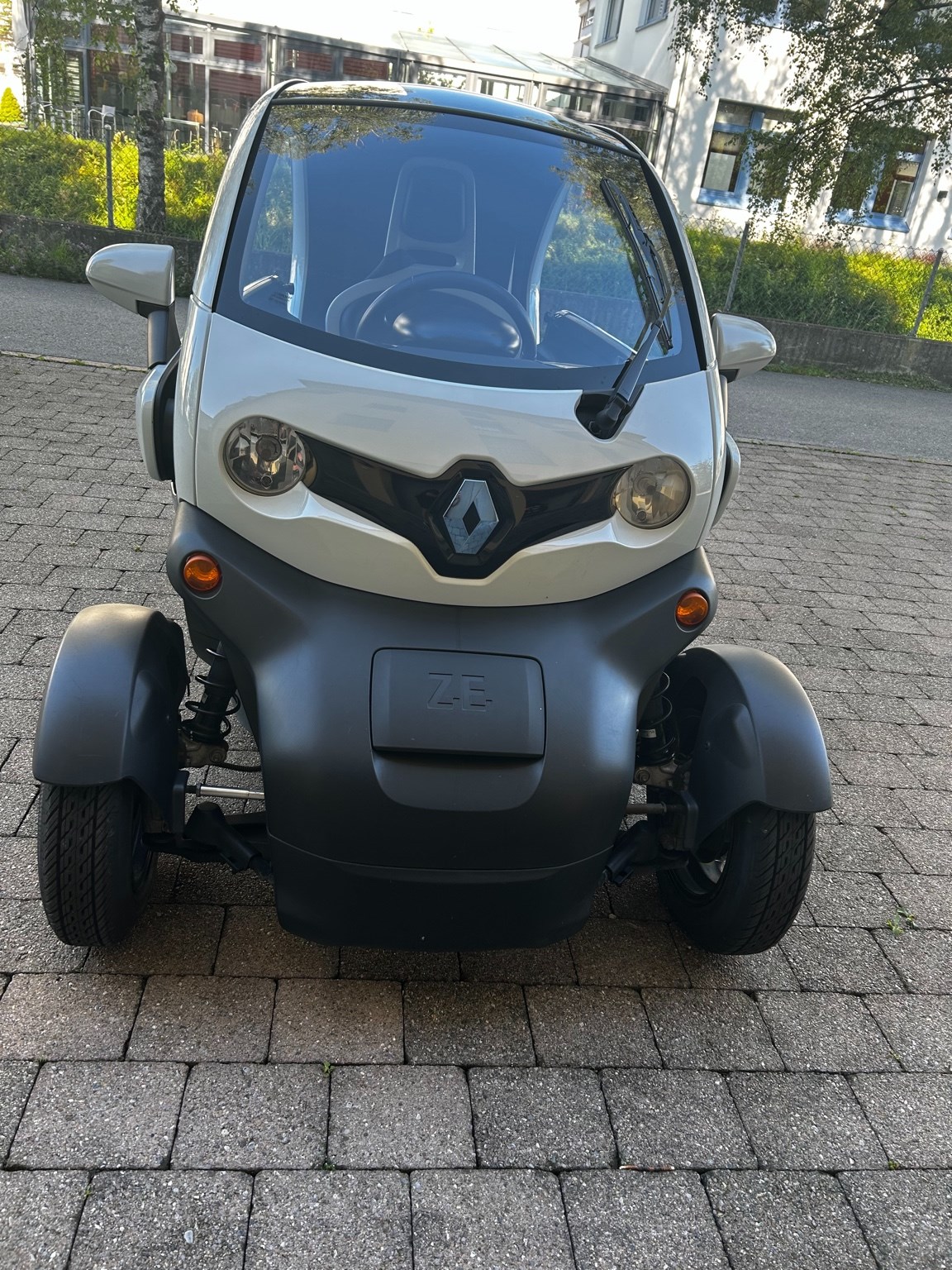 RENAULT Twizy Z.E. Sport Edition (Batterie Miete)