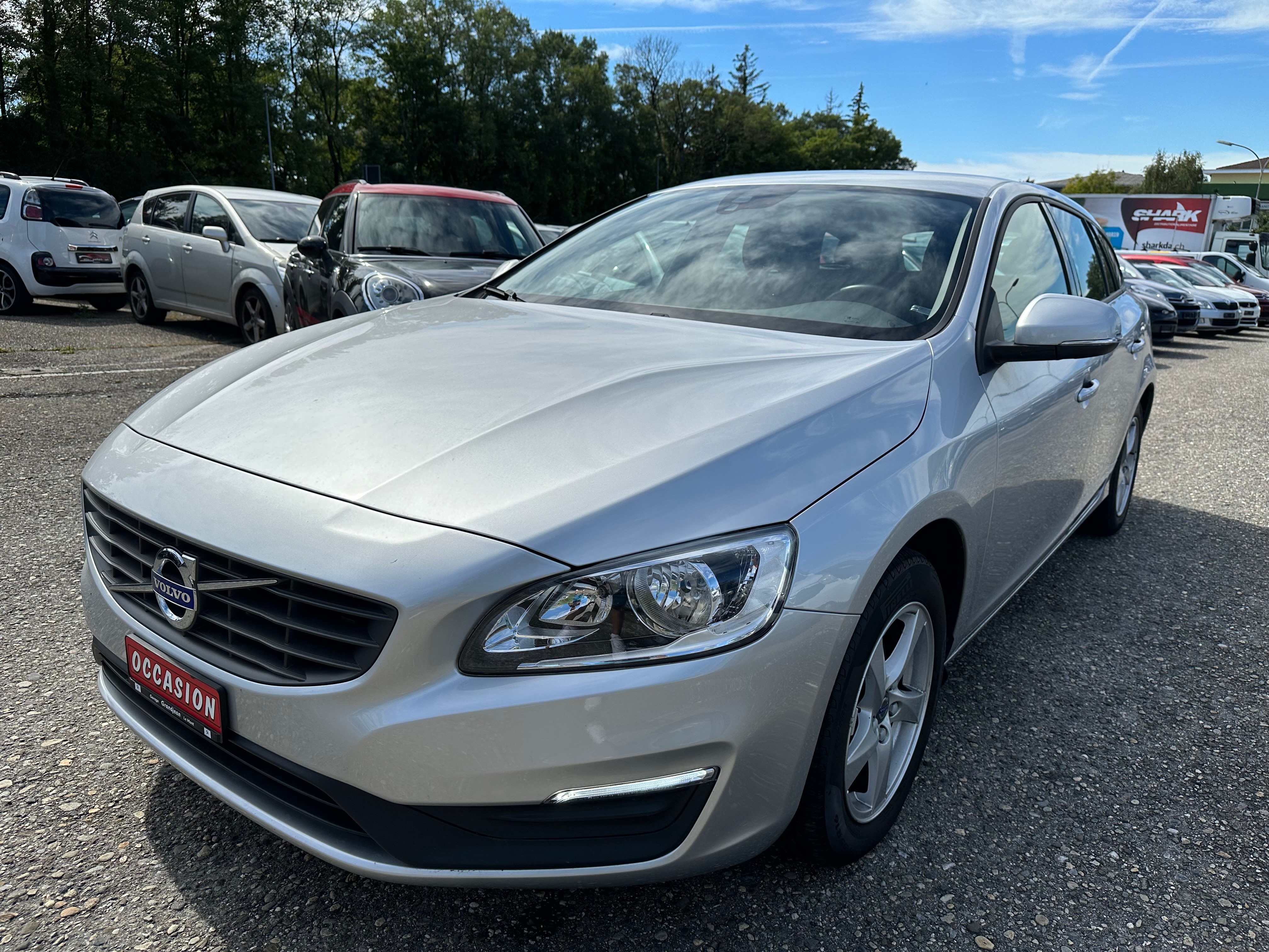 VOLVO V60 T3 Kinetic