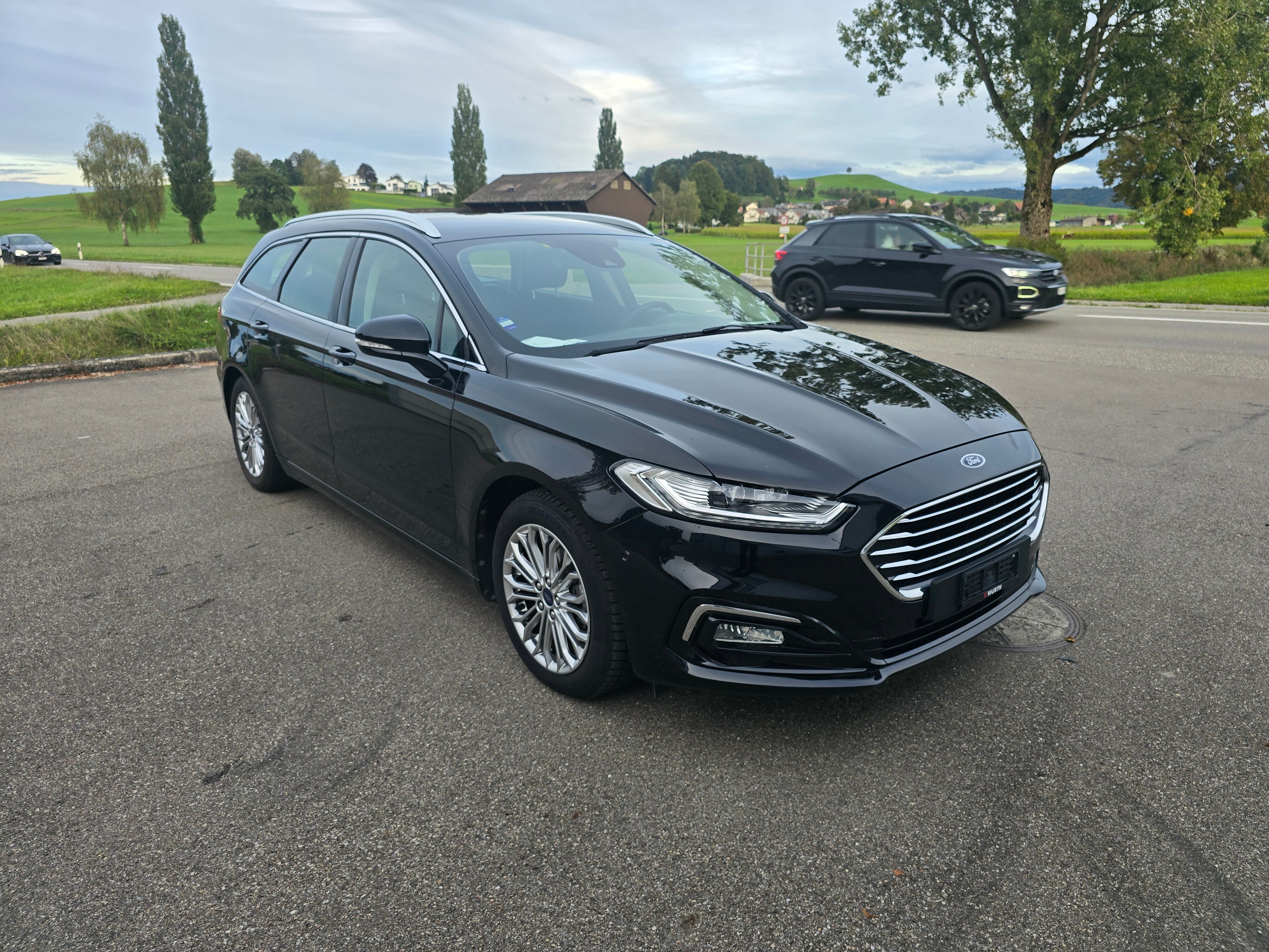 FORD Mondeo 2.0 HEV Titanium eCVT