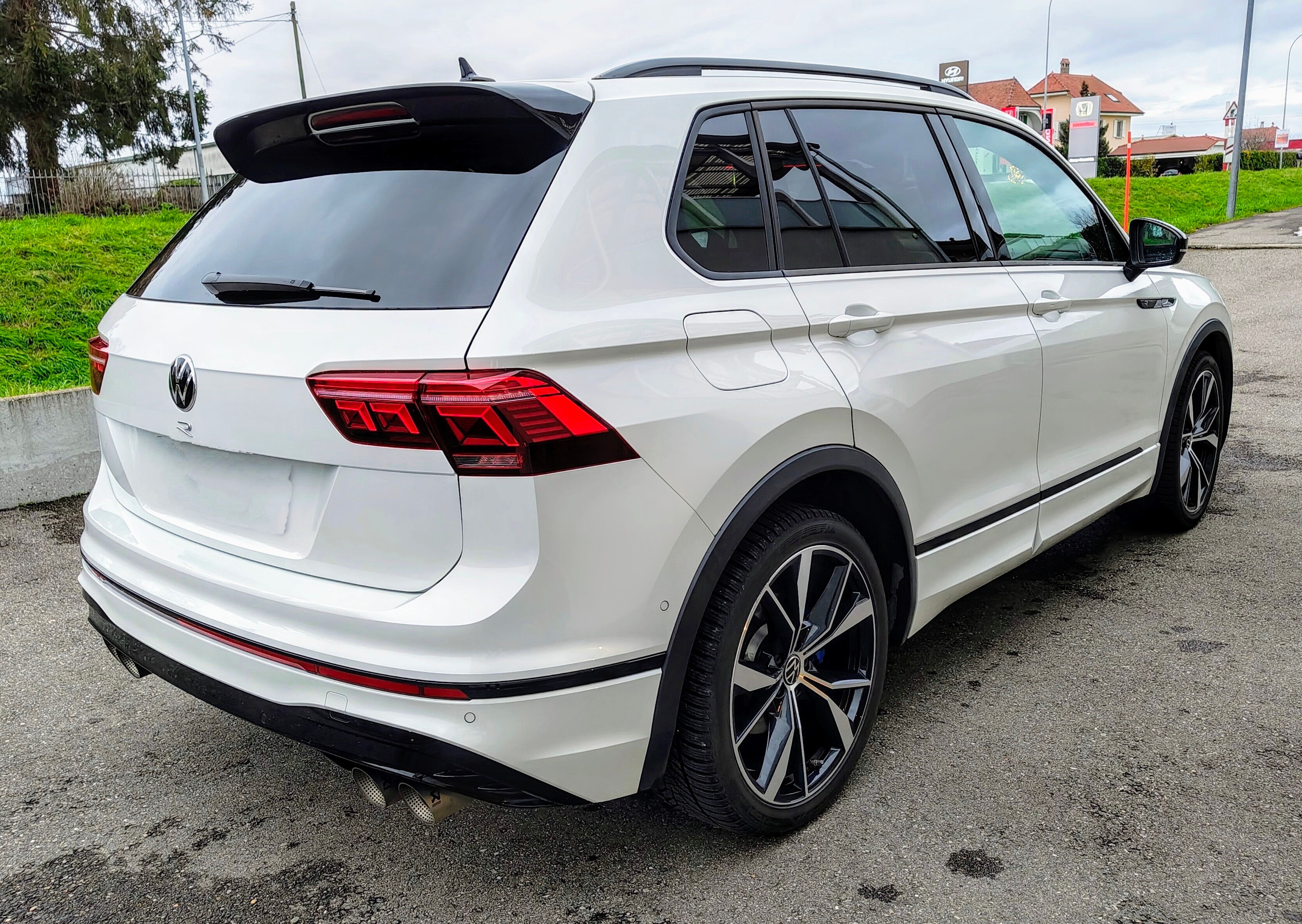 VW Tiguan 2.0TSI R 4Motion DSG