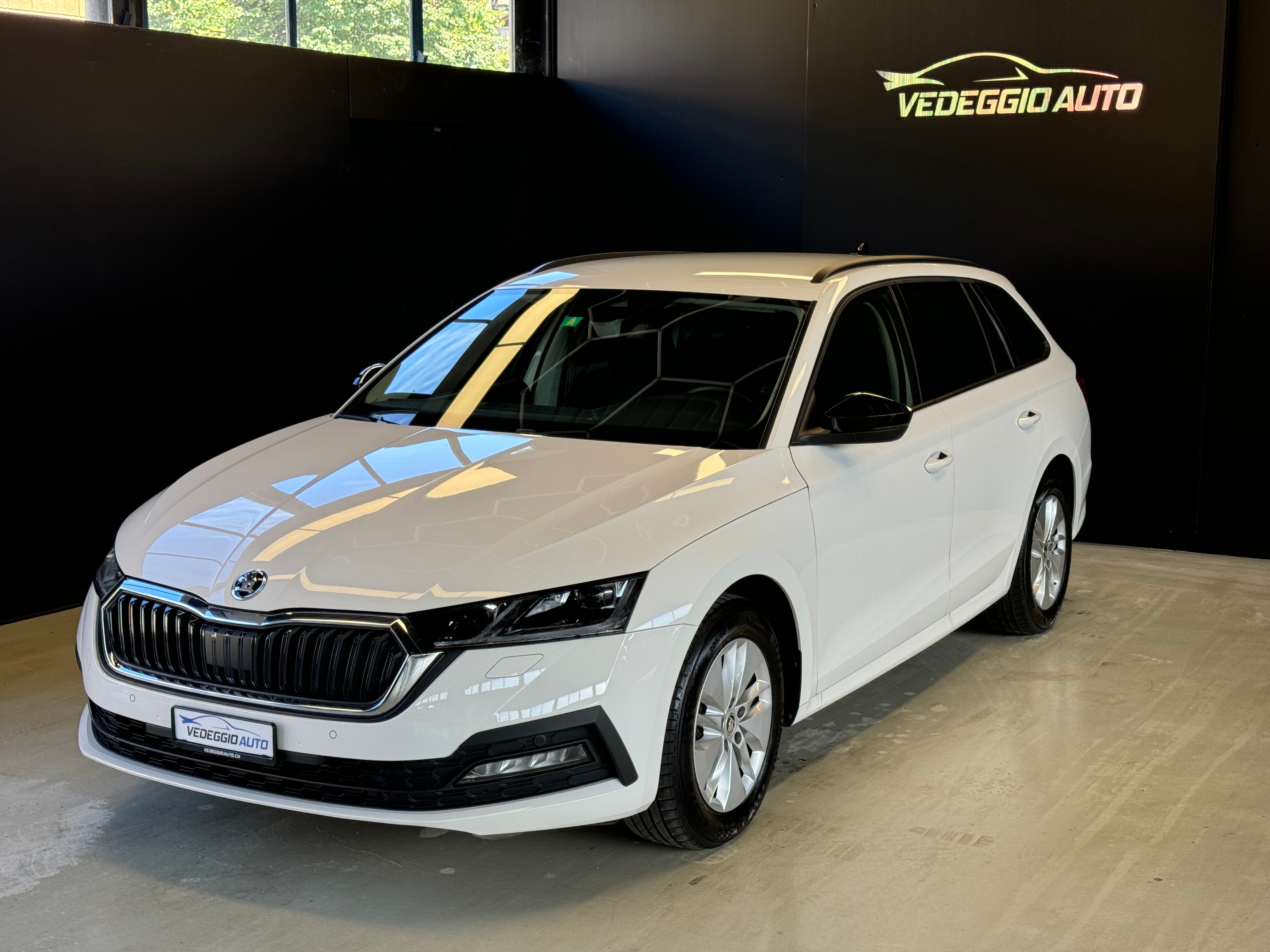 SKODA Octavia Combi 2.0 TDI DSG Ambition 4x4