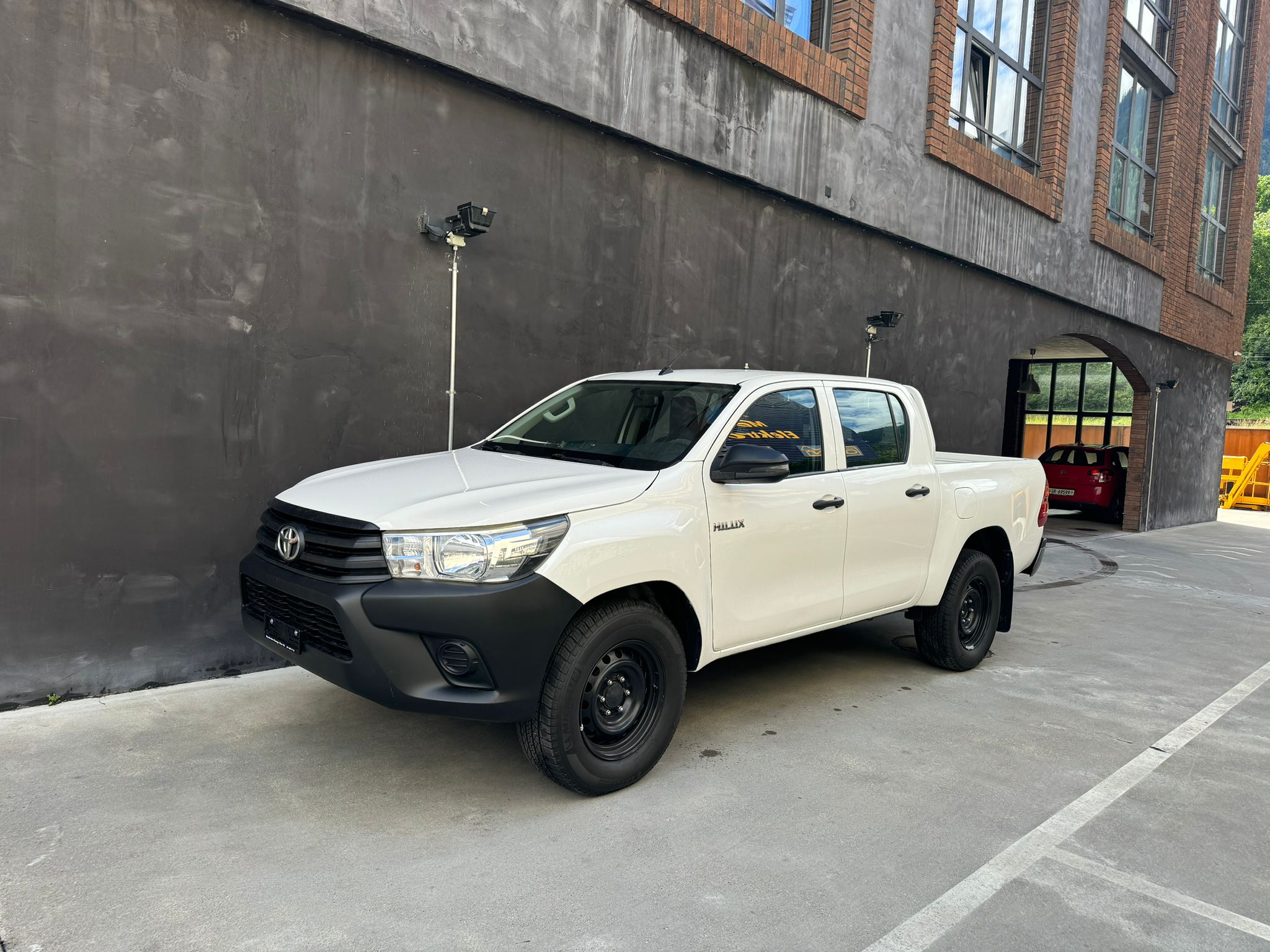 TOYOTA Hilux 2.4D-4D Sol DoubleCab 4x4