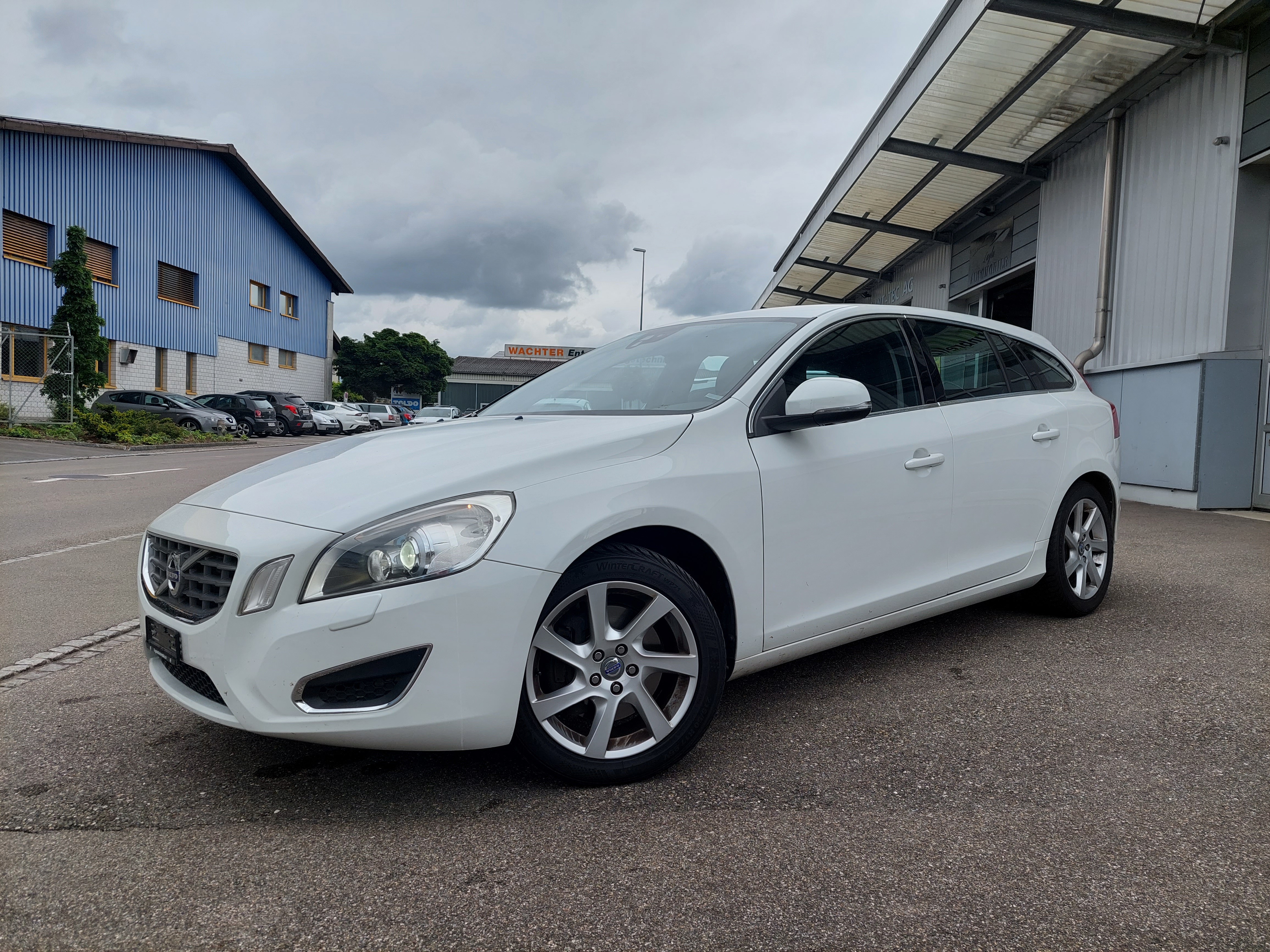 VOLVO V60 2.0T