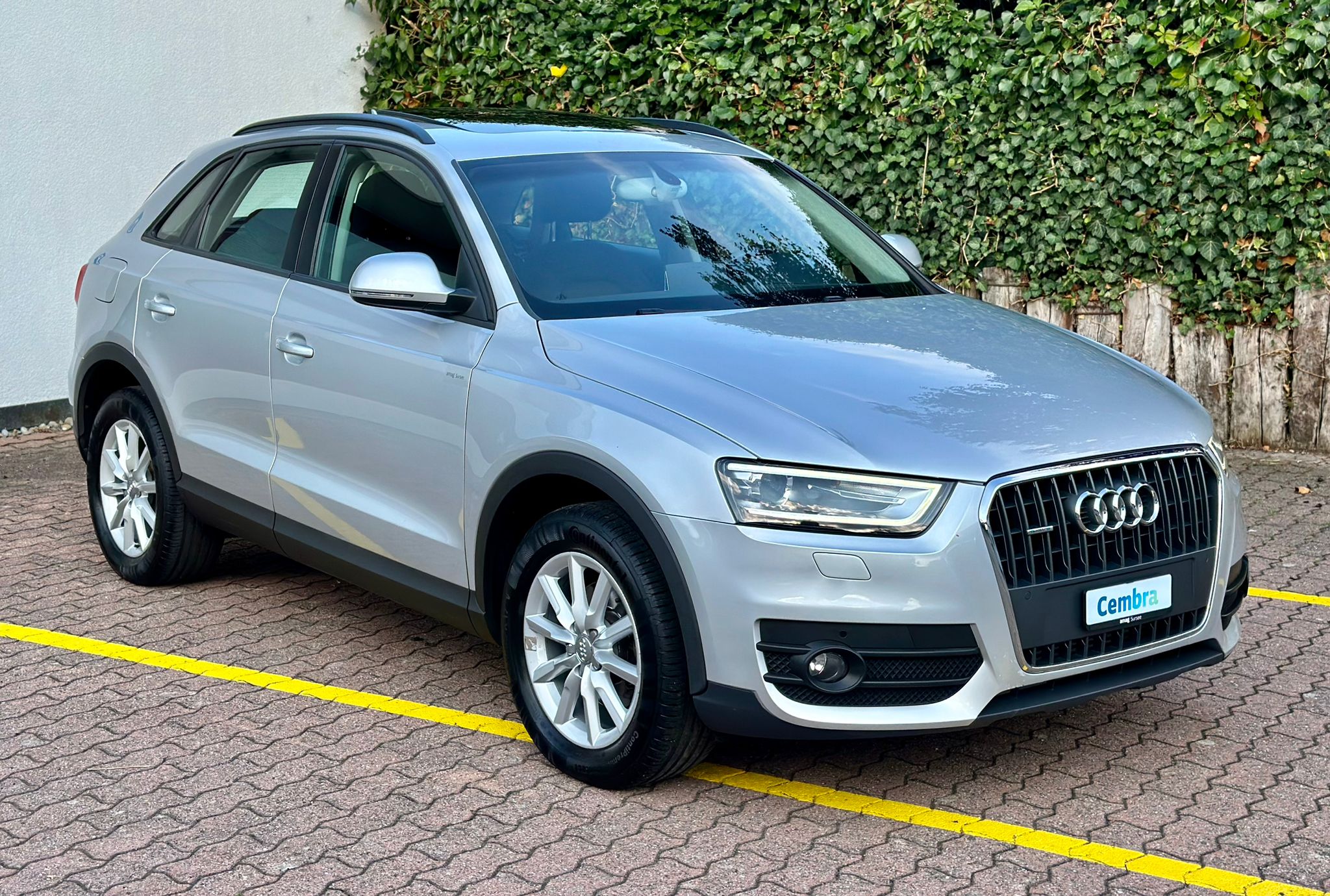 AUDI Q3 2.0 TFSI quattro S-tronic