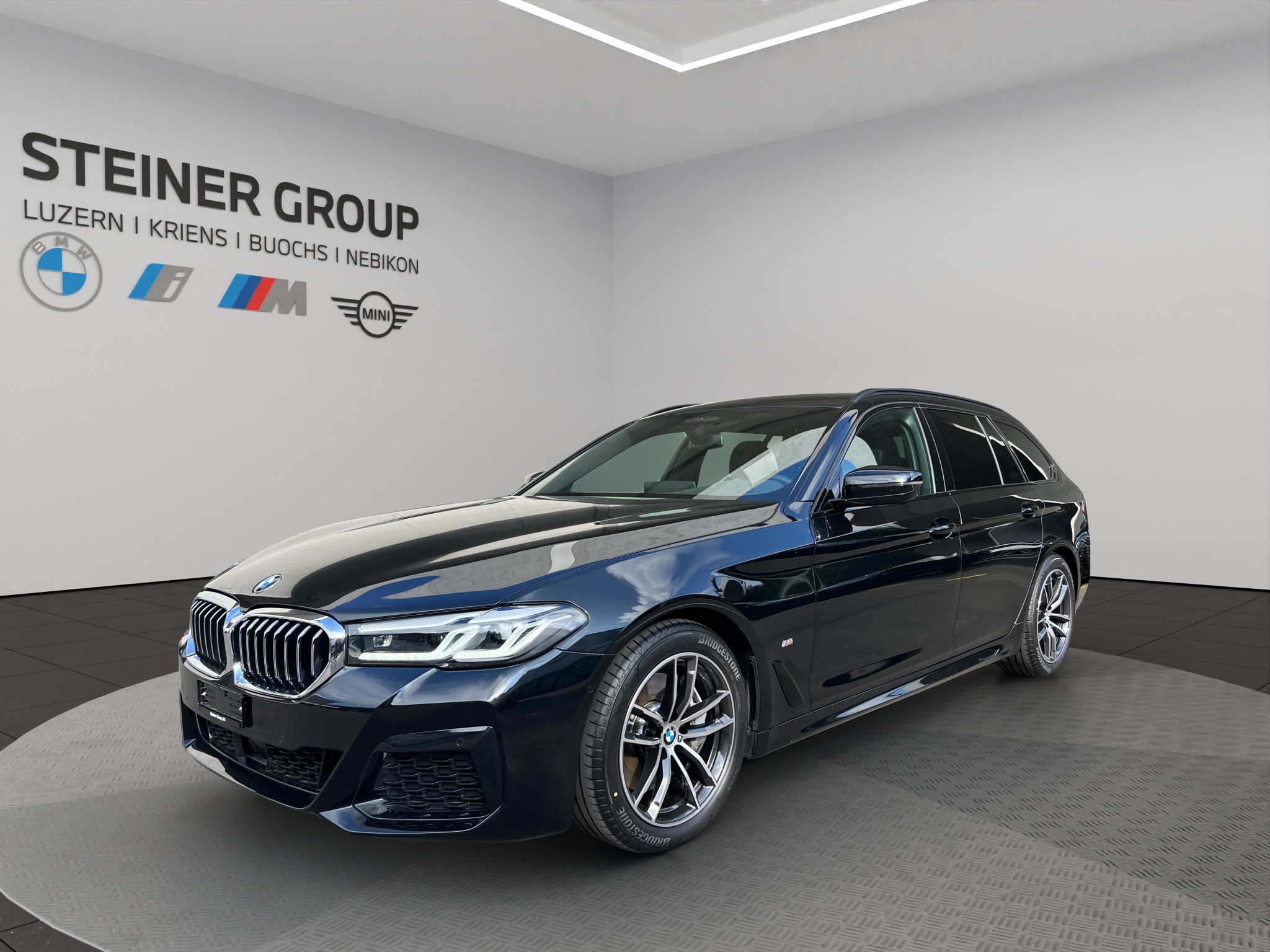 BMW 530d xDrive 48V Touring Pure M Sport Steptronic