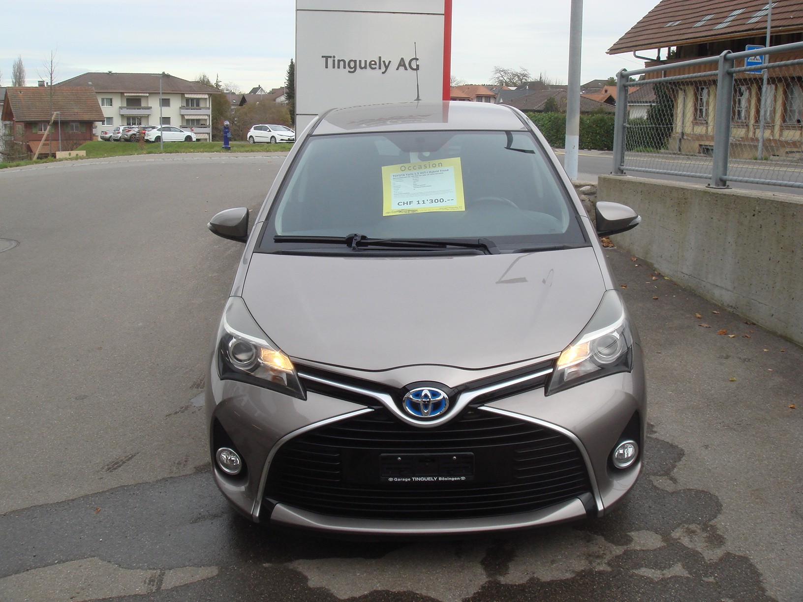 TOYOTA Yaris 1.5 VVT-i Hybrid Trend e-CVT