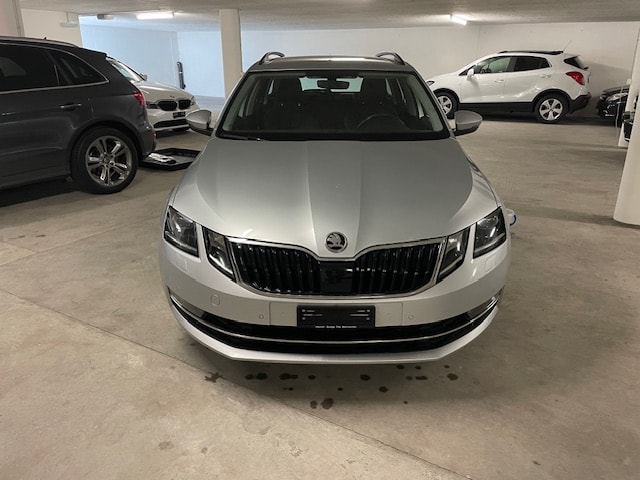 SKODA Octavia Combi 2.0 TDI Style 4x4 DSG