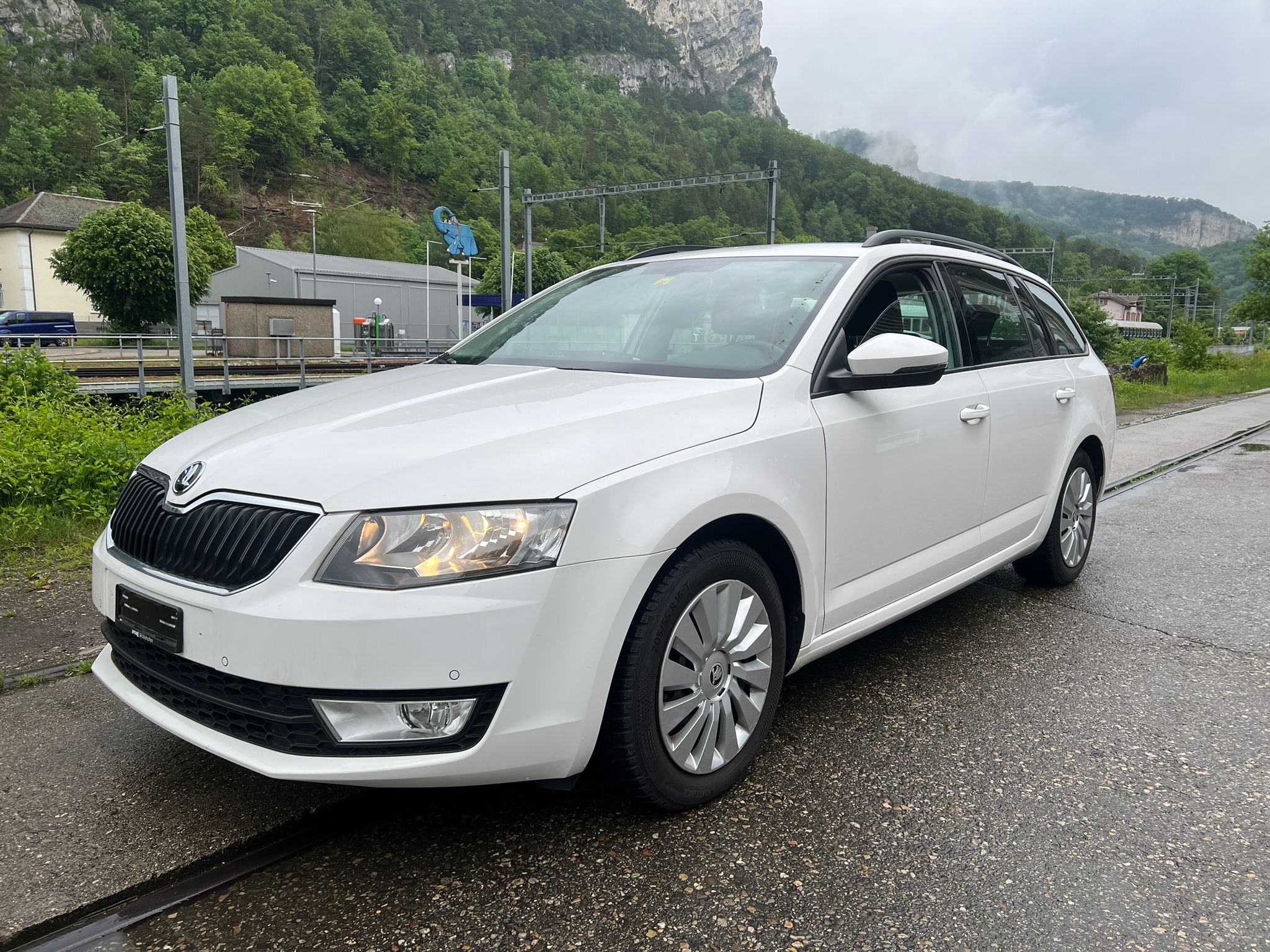 SKODA Octavia Combi 2.0 TDI Ambition DSG