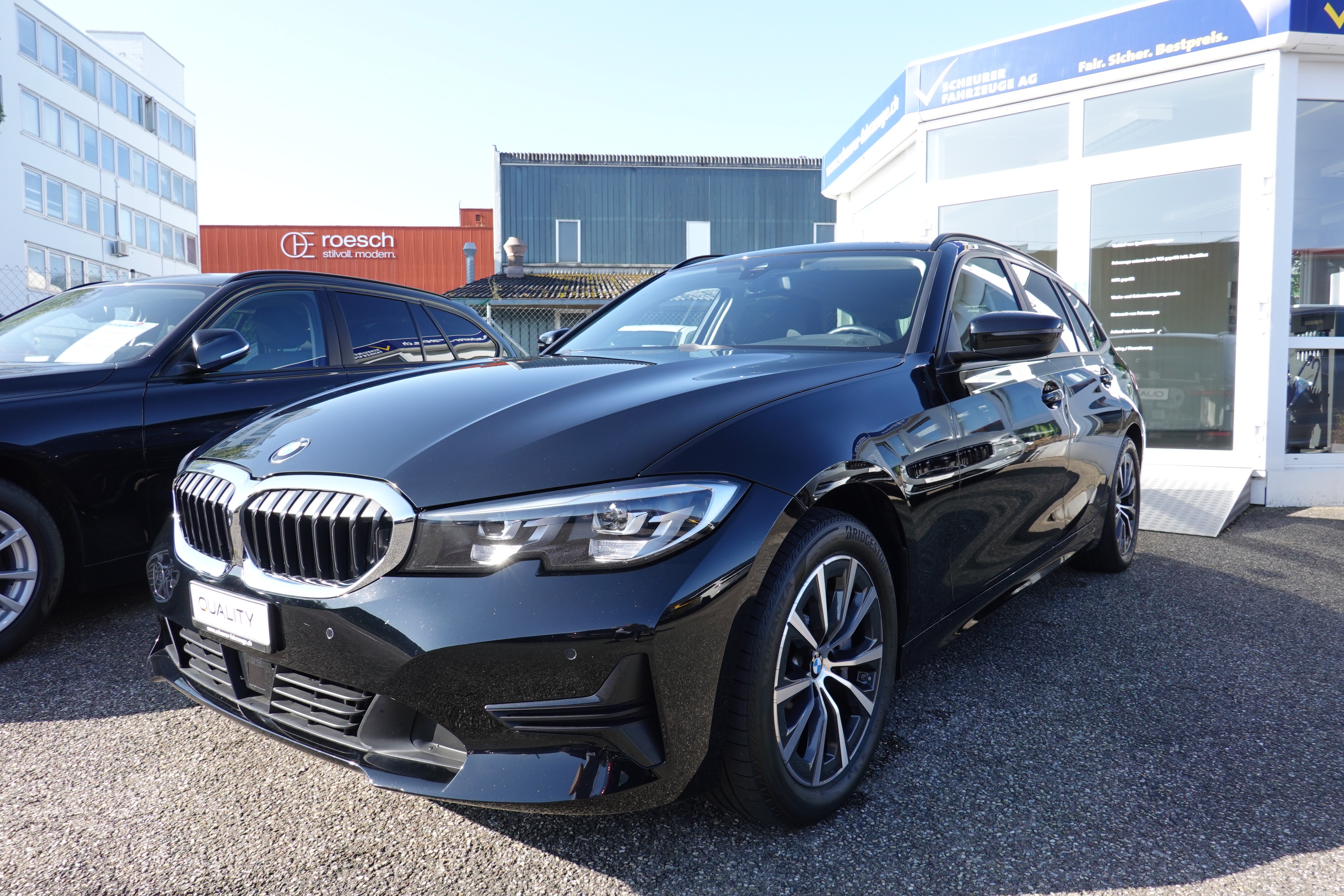 BMW 330i - TOURING - XDRIVE - STEPTRONIC - 258 PS