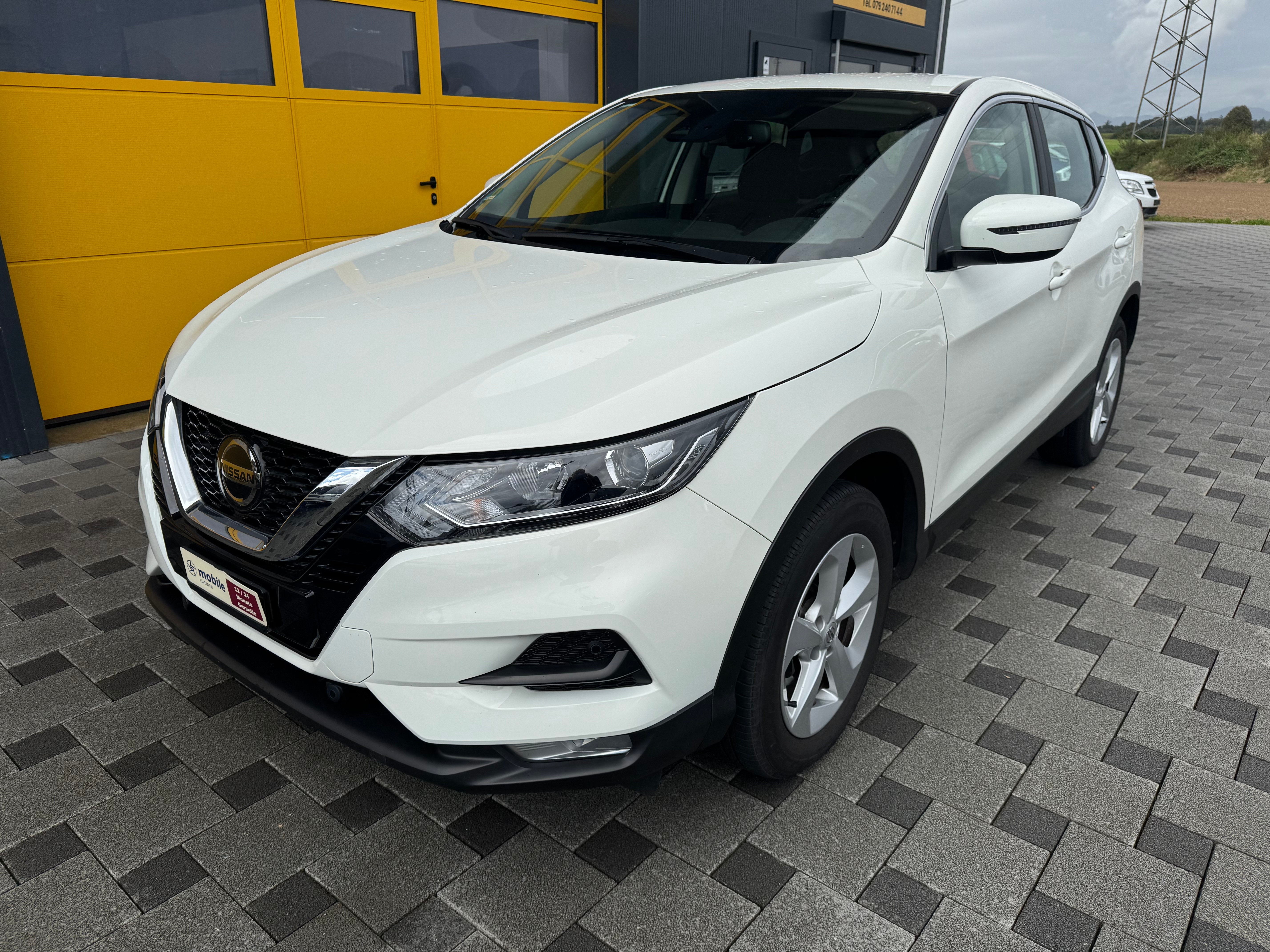 NISSAN Qashqai 1.3 DIG-T Shiro