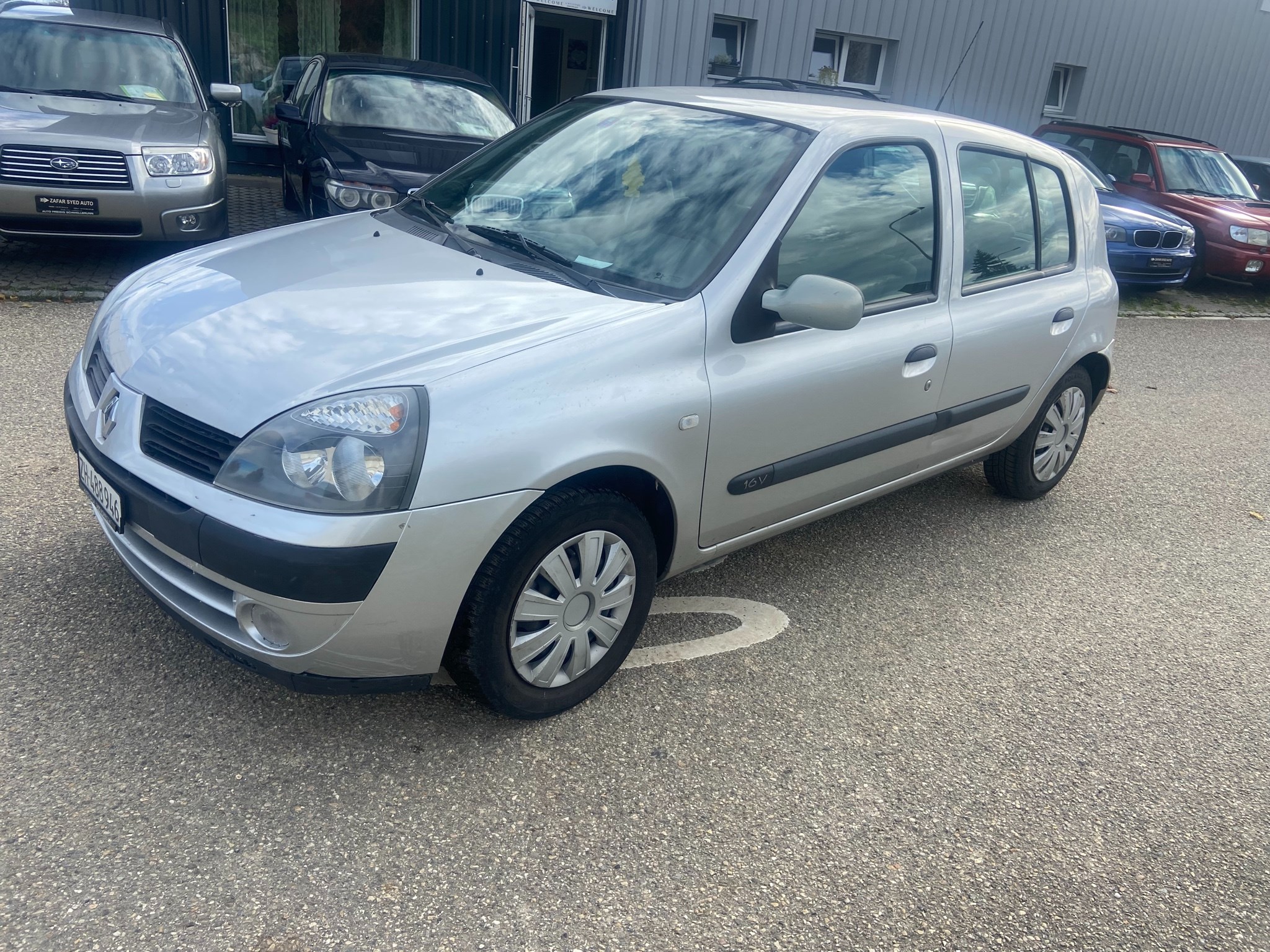 RENAULT Clio 1.2 16V Expression Confort